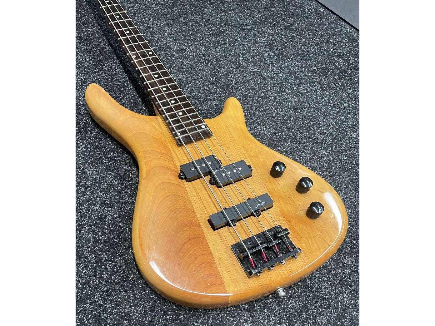 Stagg Fusion Bass BC300 with Hardcase Pre-Owned