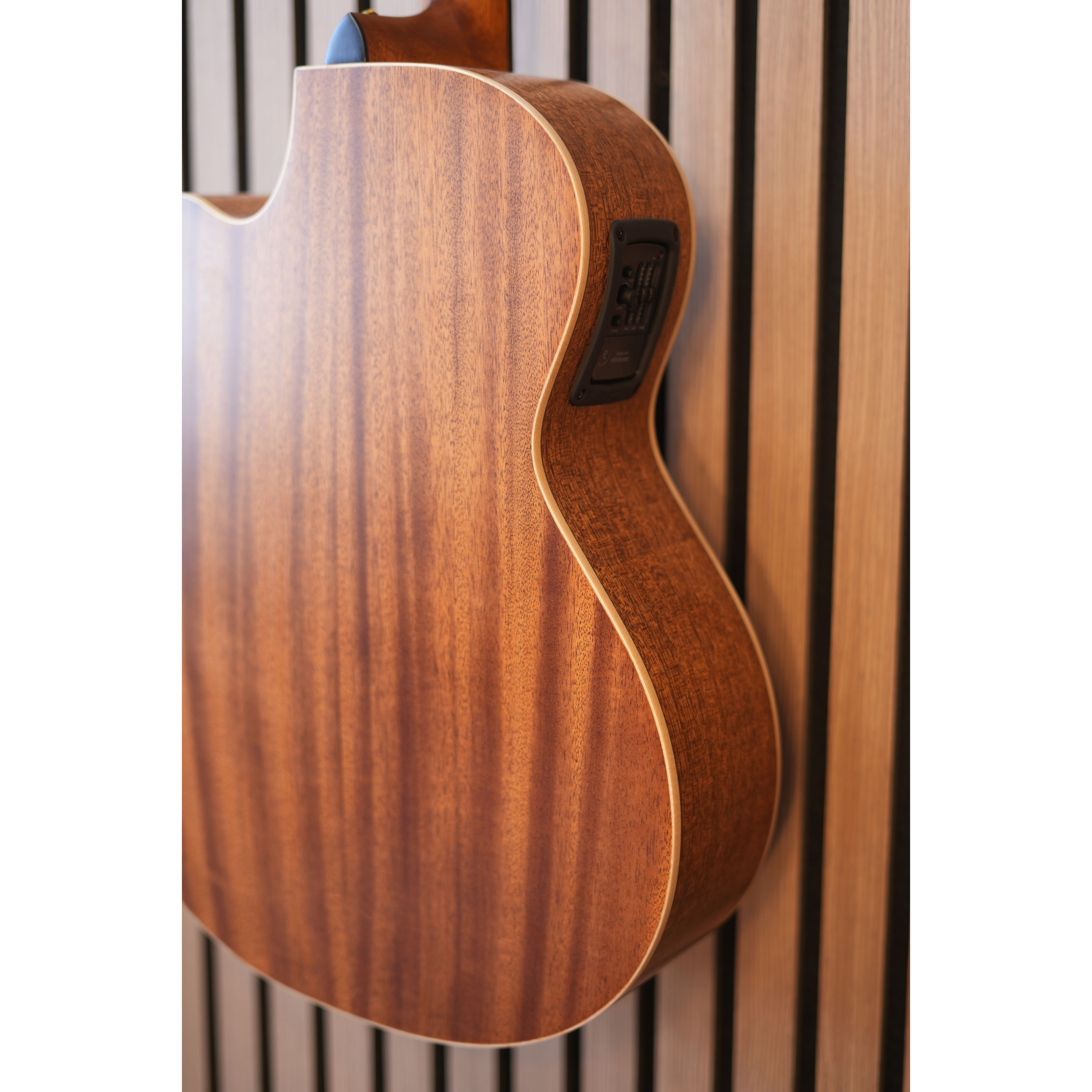 Tanglewood TGB4CE Great Britain 'Super Folk Cutaway' Electro Acoustic Guitar