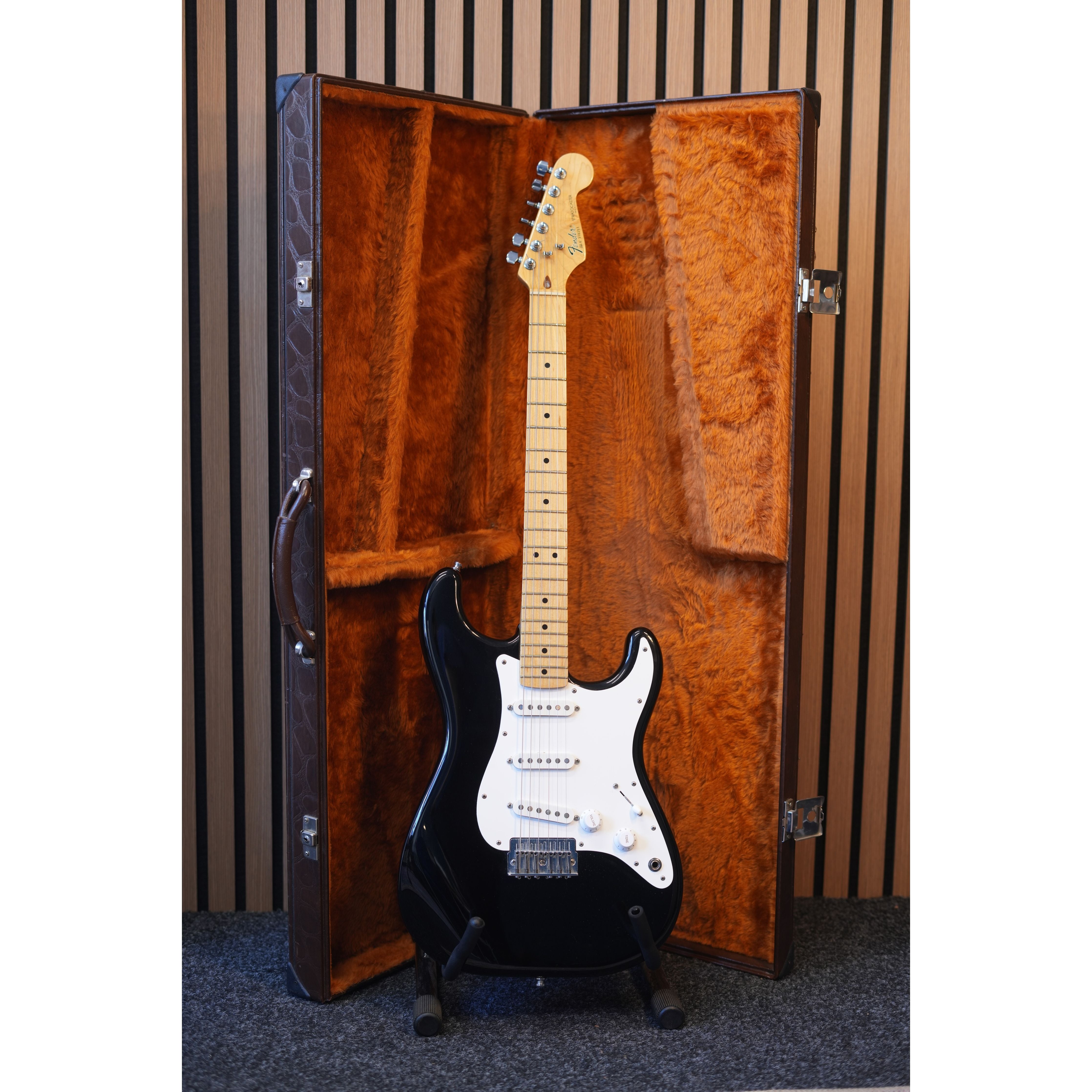 Fender "Dan Smith" American Stratocaster, USA, 1983, with Hardcase in Gloss Black Pre-Owned