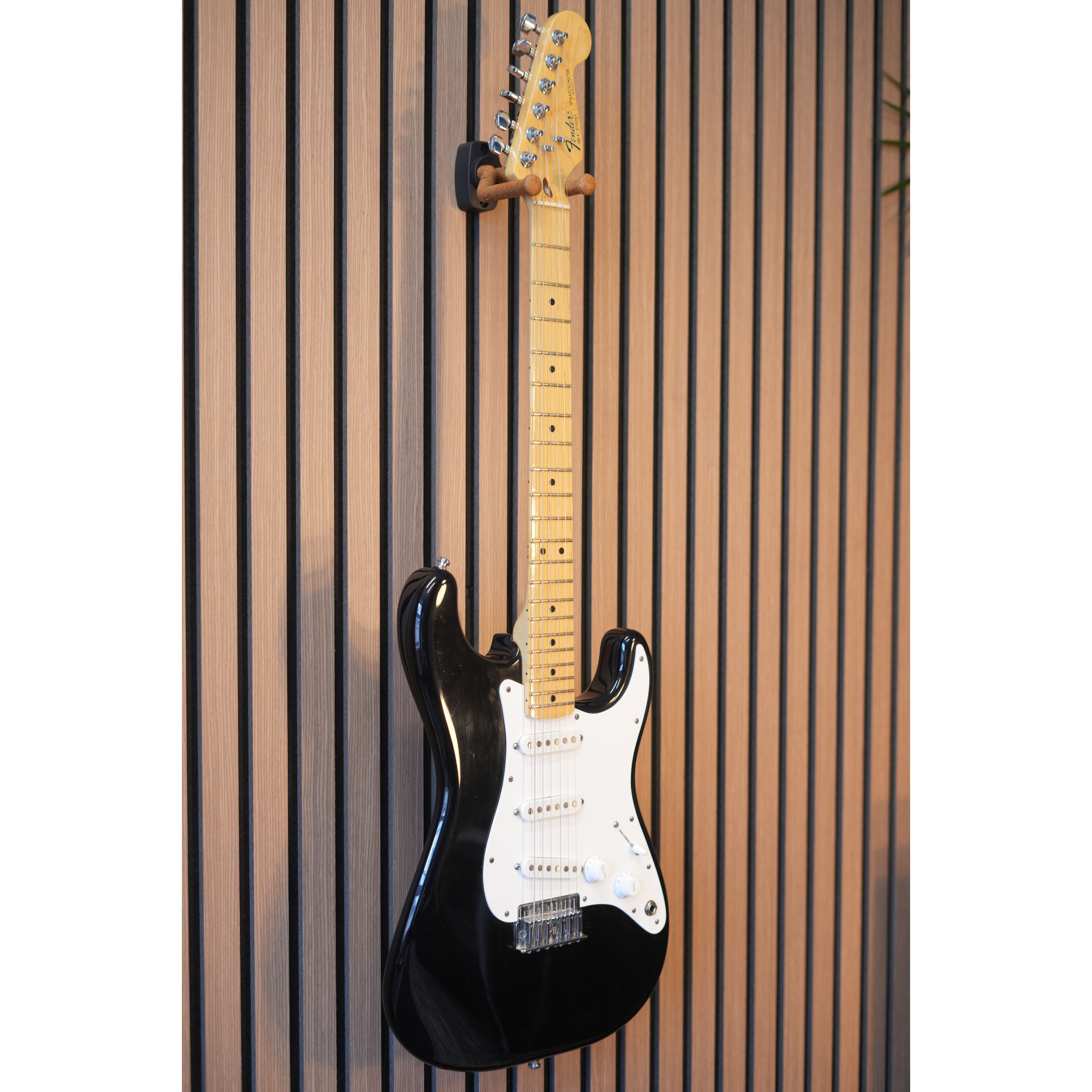 Fender "Dan Smith" American Stratocaster, USA, 1983, with Hardcase in Gloss Black Pre-Owned