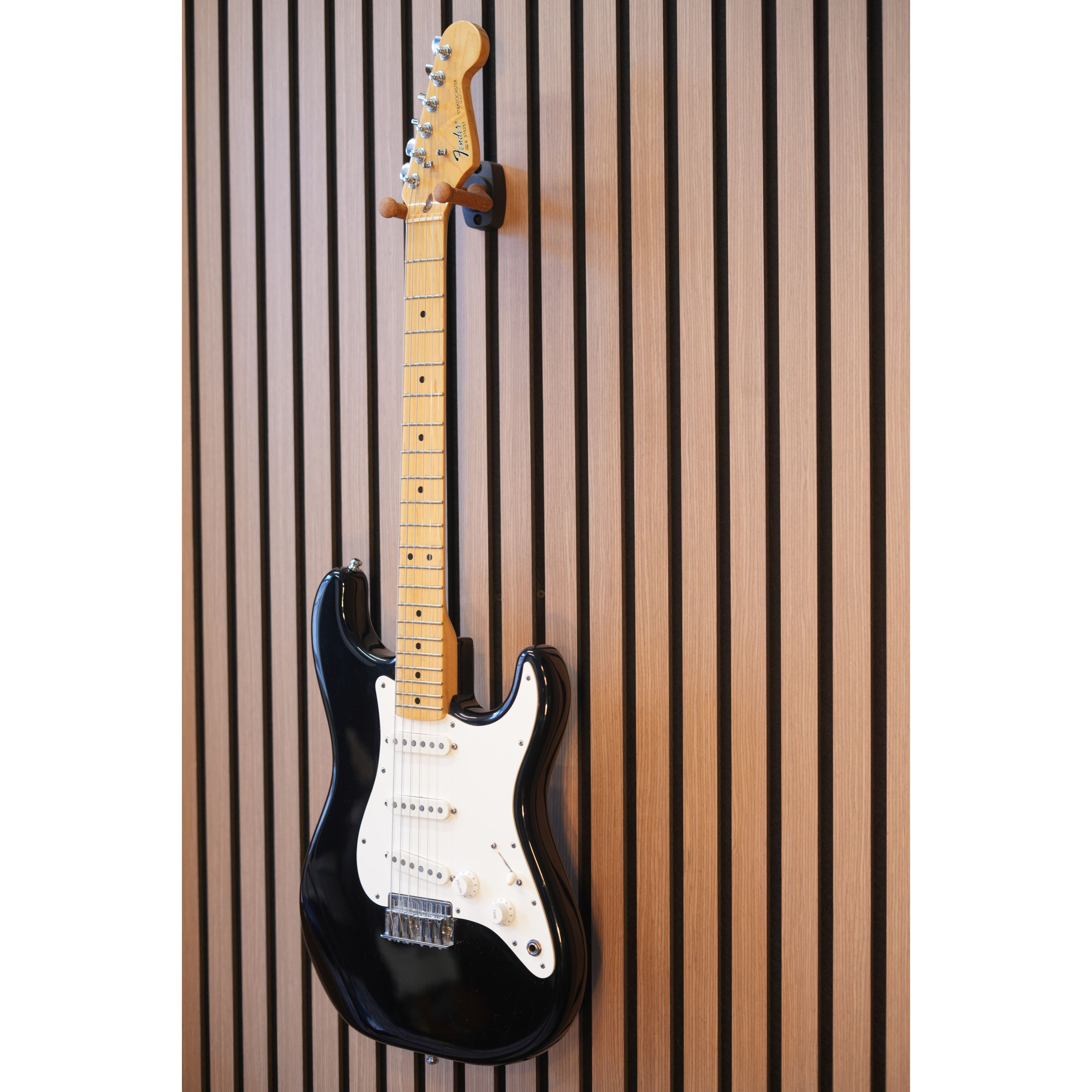Fender "Dan Smith" American Stratocaster, USA, 1983, with Hardcase in Gloss Black Pre-Owned