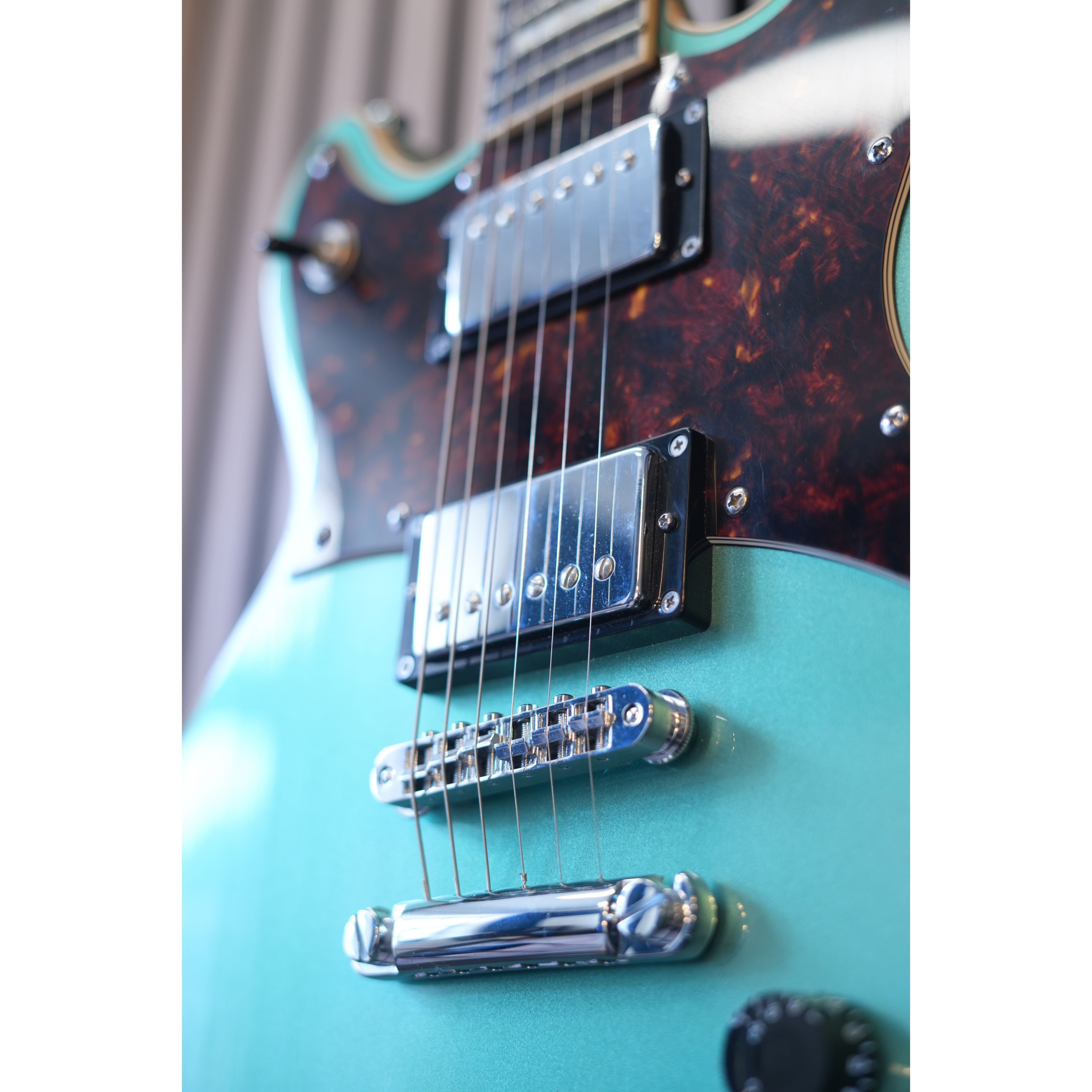 D'Angelico Premier Brighton Double Cut LP-Style Electric Guitar in Hunter Green with Gigbag Pre-Owned