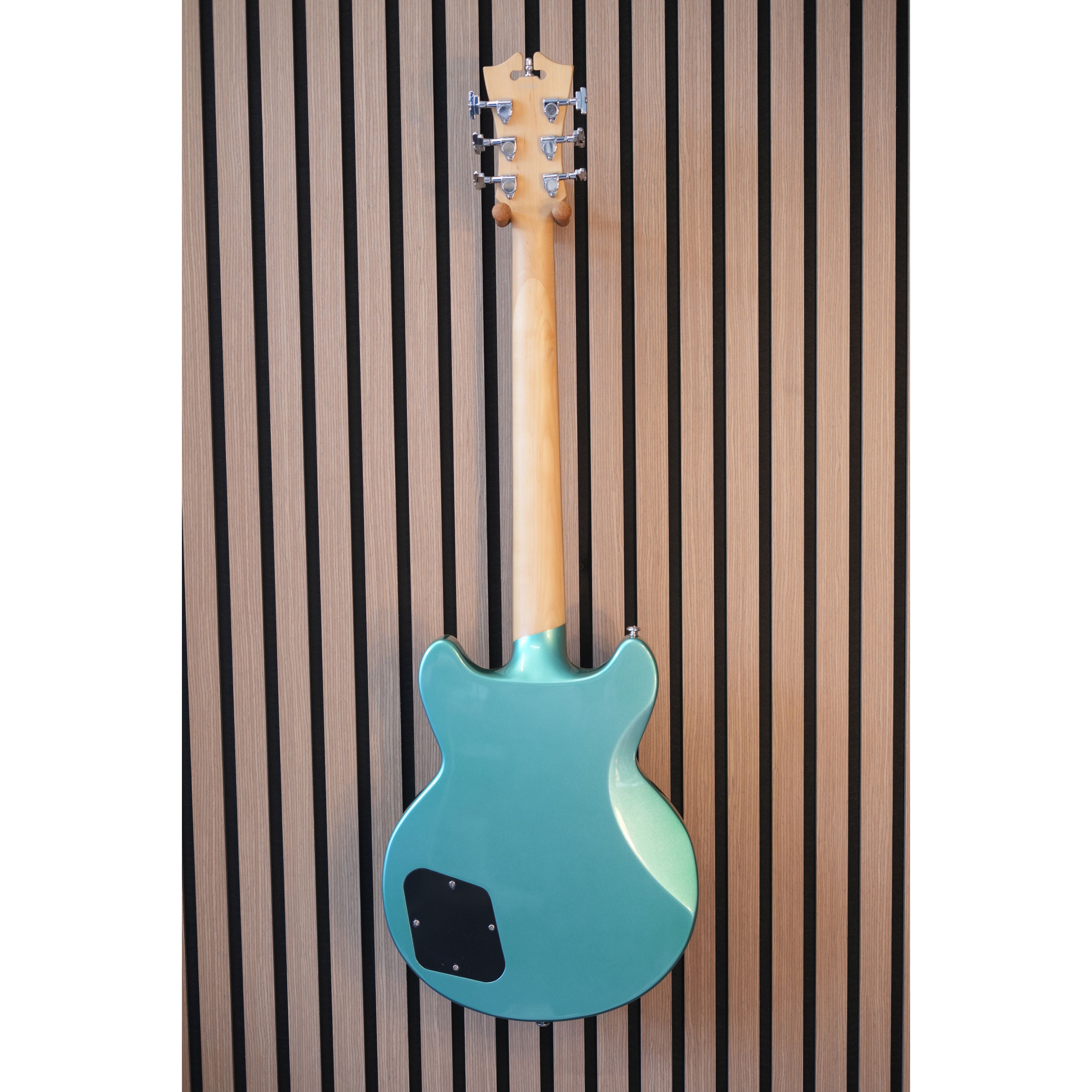 D'Angelico Premier Brighton Double Cut LP-Style Electric Guitar in Hunter Green with Gigbag Pre-Owned