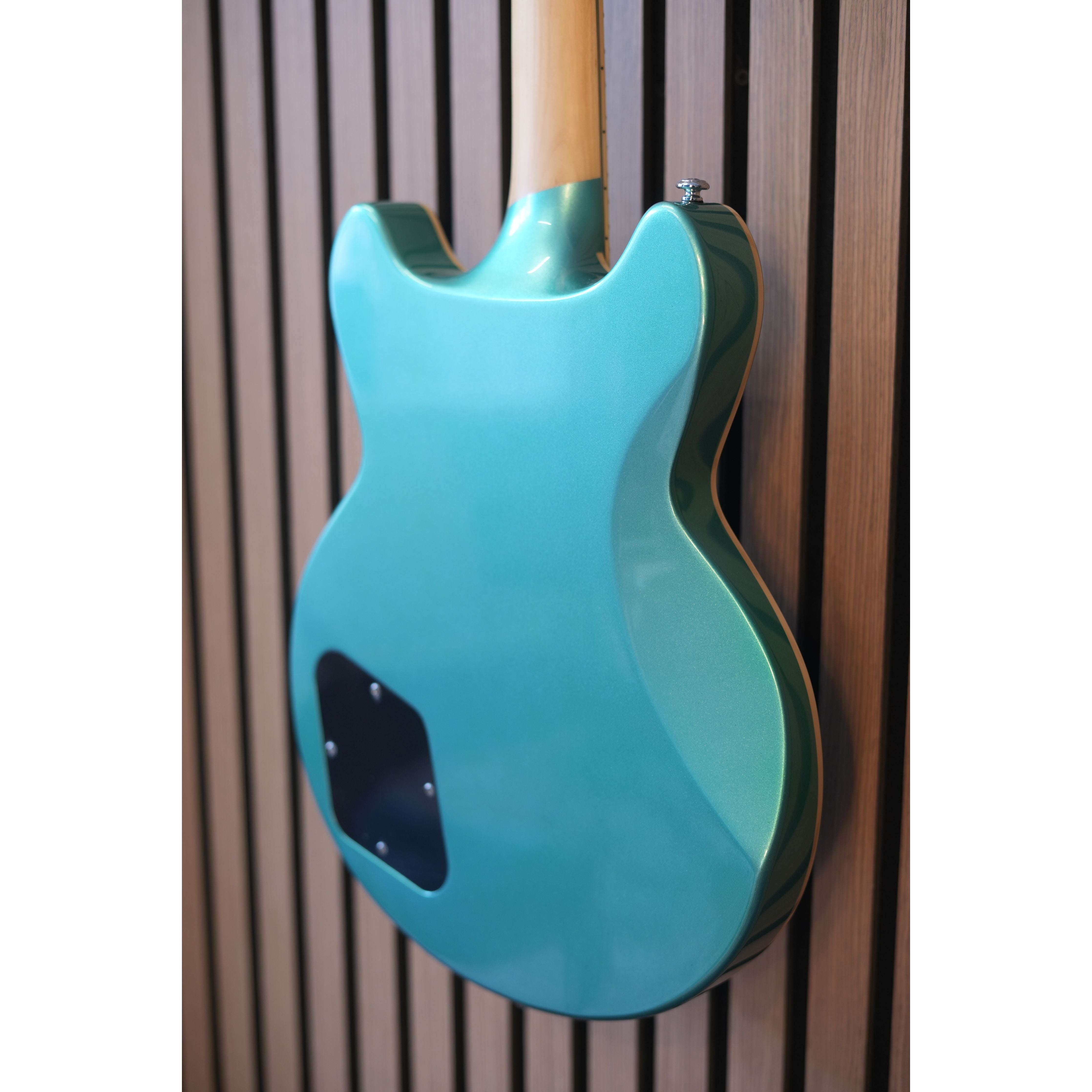 D'Angelico Premier Brighton Double Cut LP-Style Electric Guitar in Hunter Green with Gigbag Pre-Owned