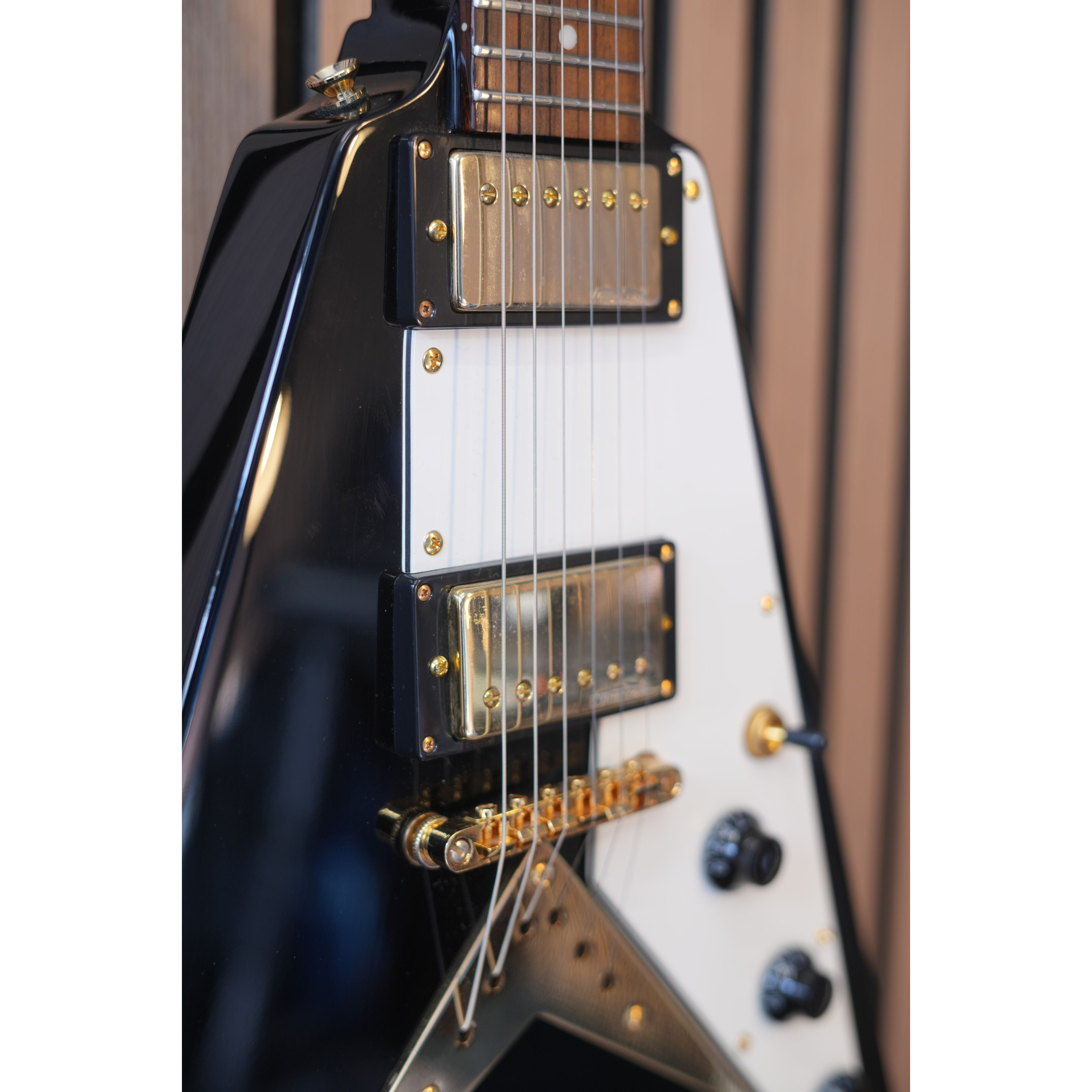 Vintage V60 "Flying V" Electric Guitar in Gloss Black with Gigbag Pre-Owned