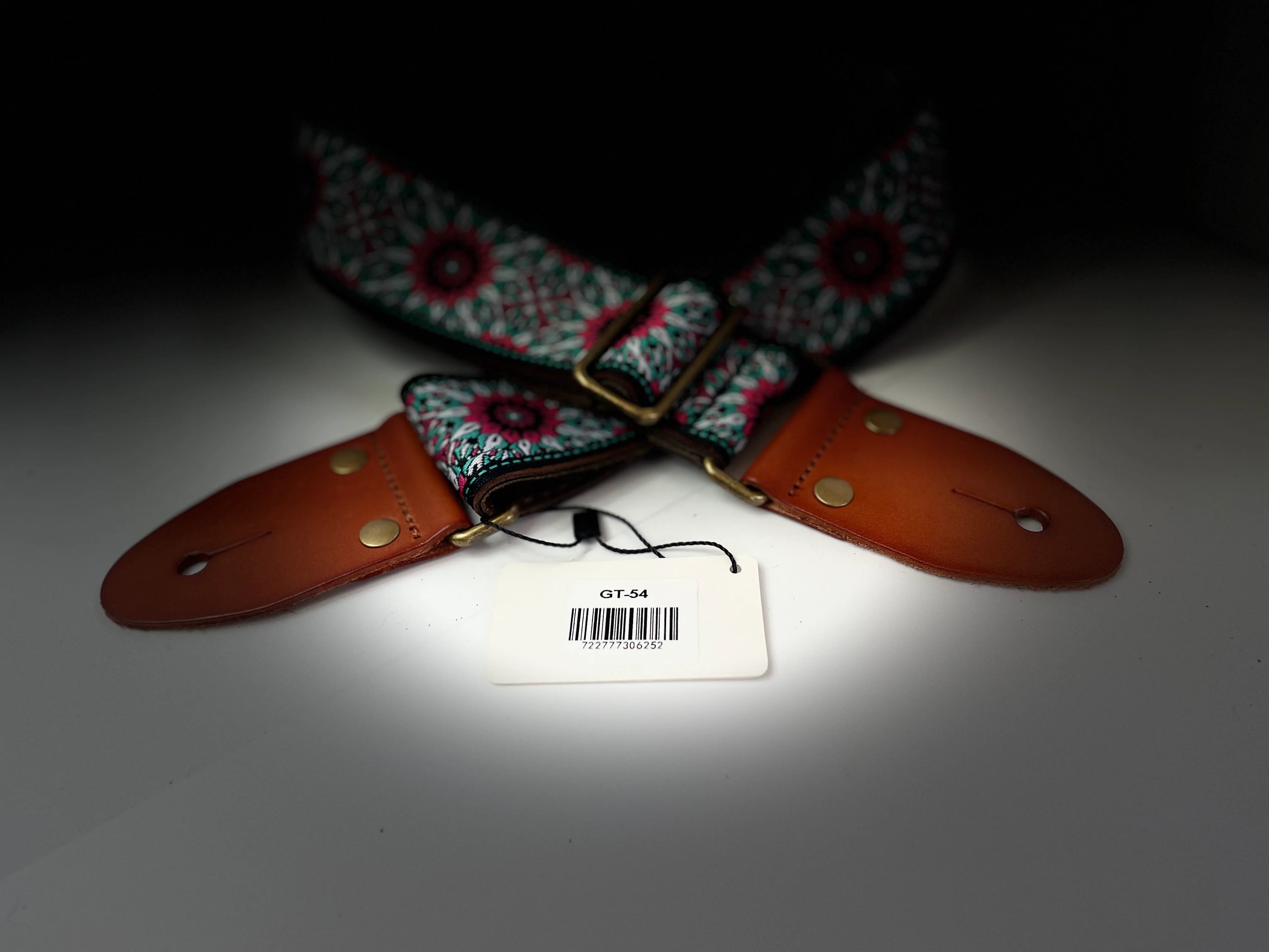 Isuzi GT-55 Suede Pattern Guitar Strap