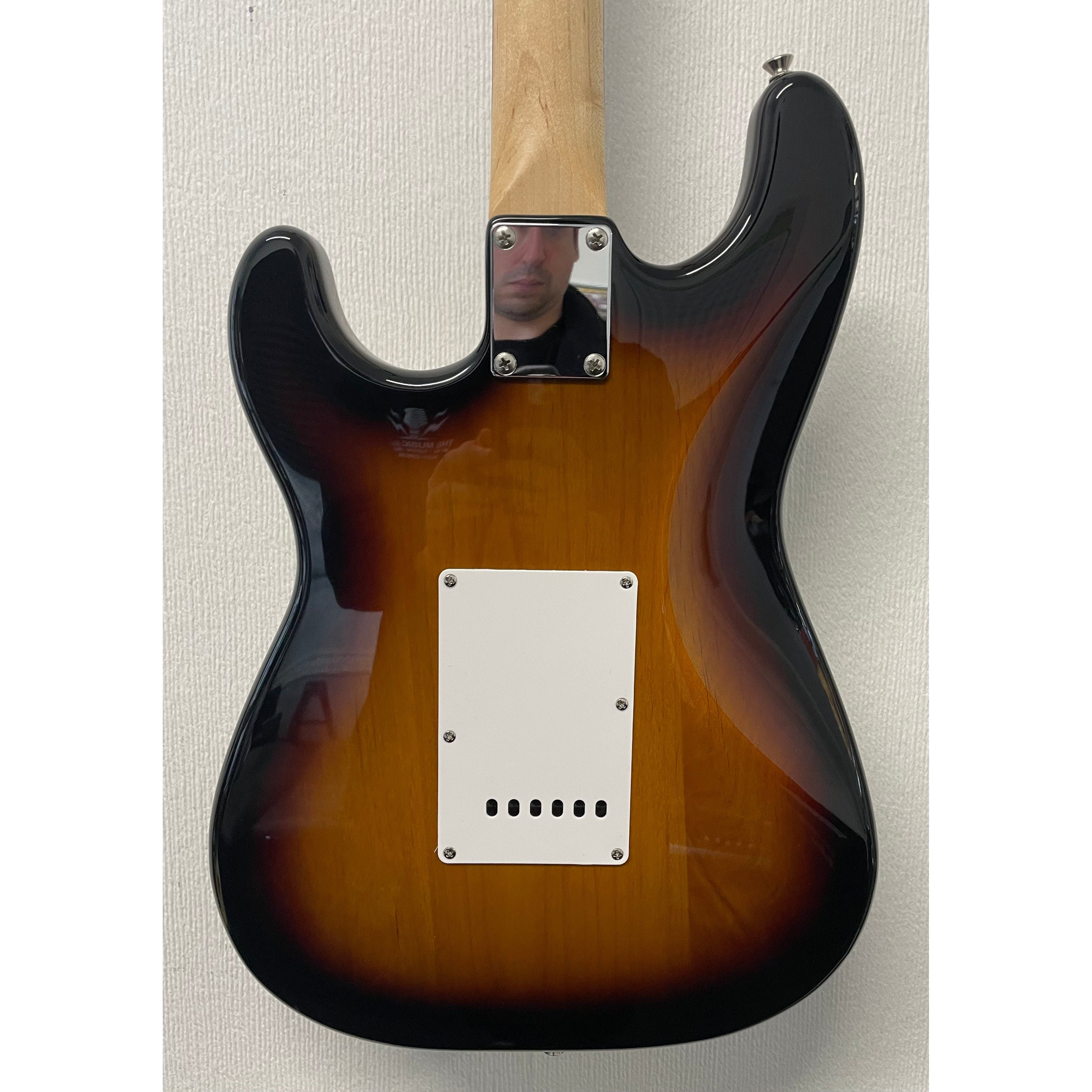 Squier Affinity Stratocaster Electric Guitar in 3 Tone Sunburst with Original Gigbag Pre-Owned