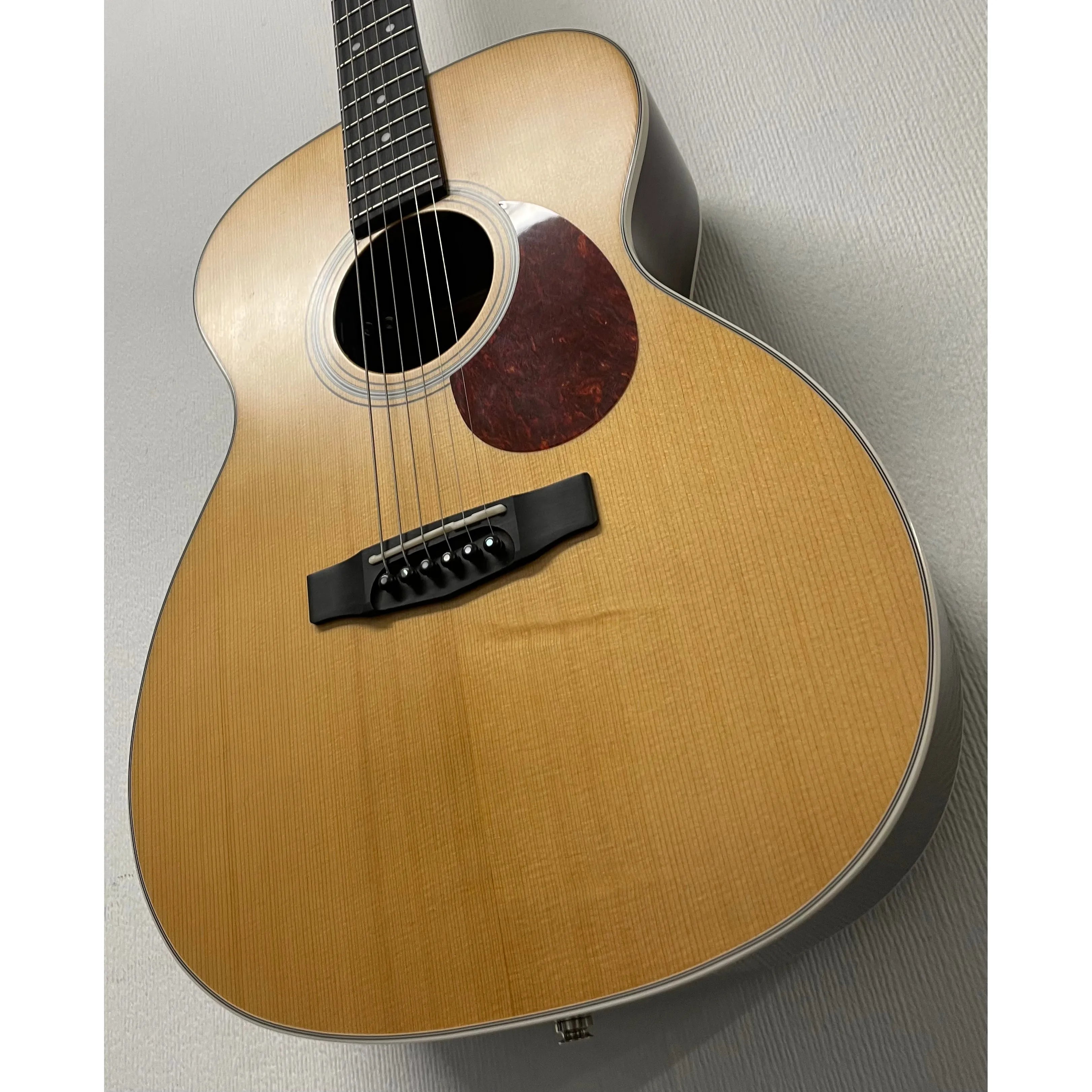 Cort Luce L200F ATV Electro Acoustic, Natural Semi Gloss Pre-Owned