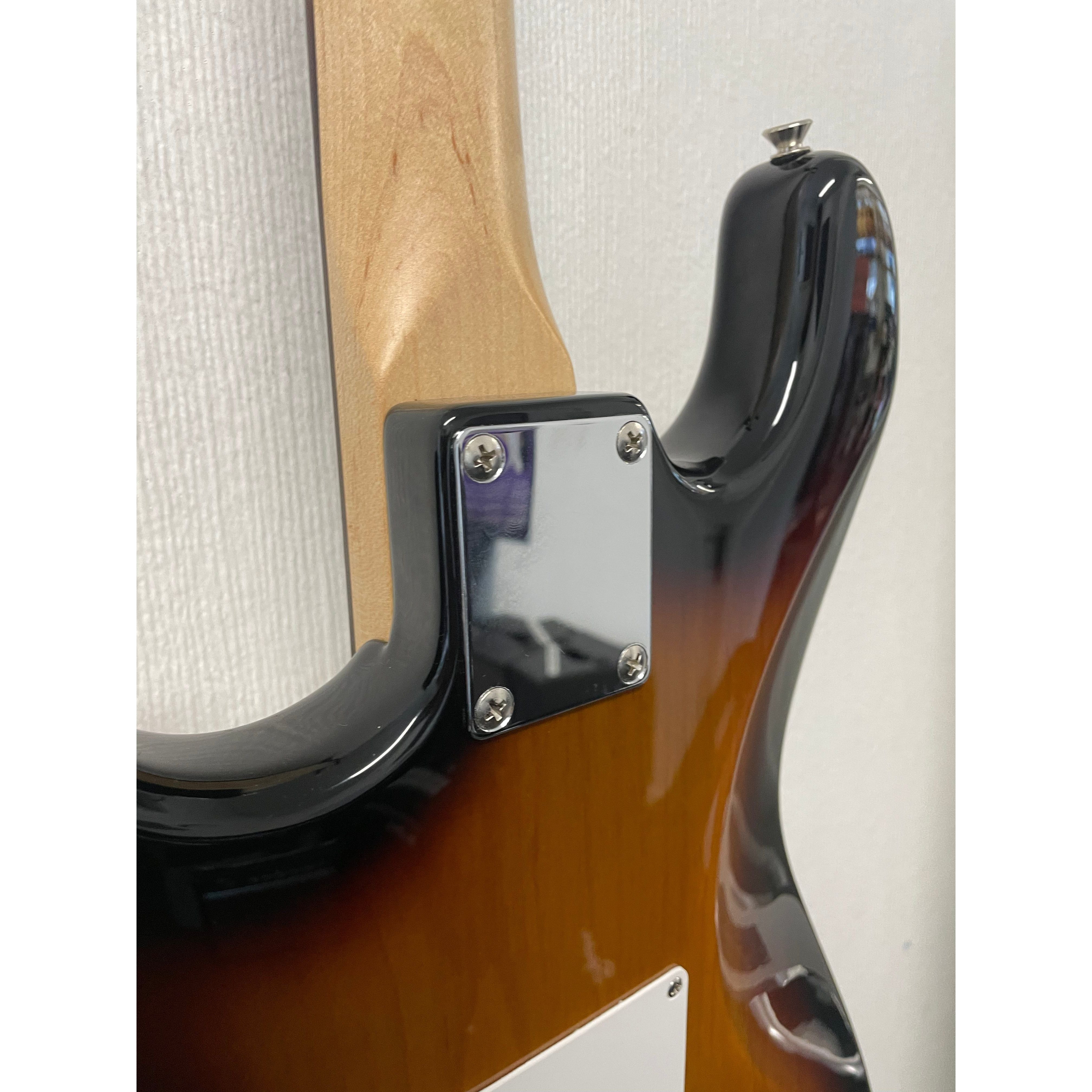 Squier Affinity Stratocaster Electric Guitar in 3 Tone Sunburst with Original Gigbag Pre-Owned