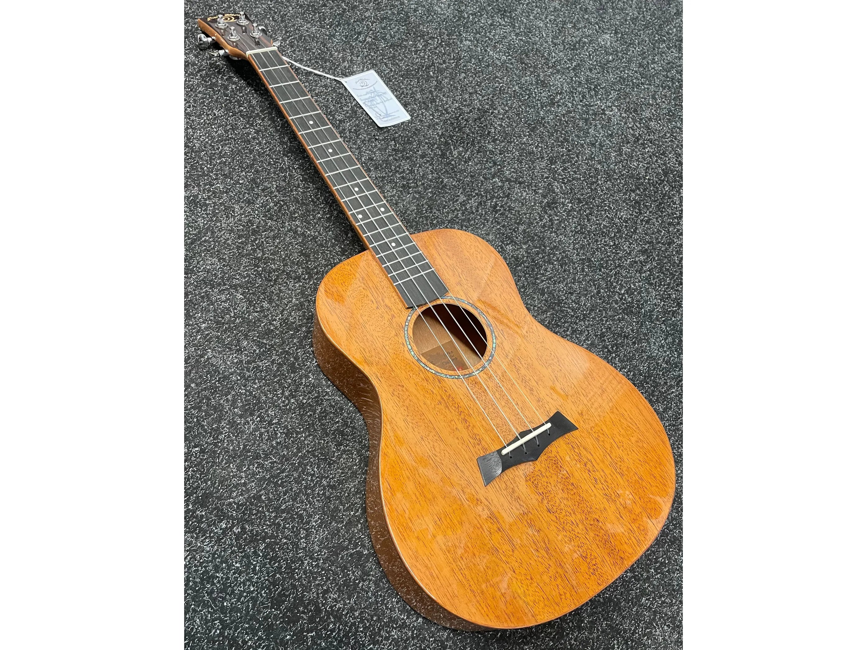 Snail Ukulele Baritone SUB-M1