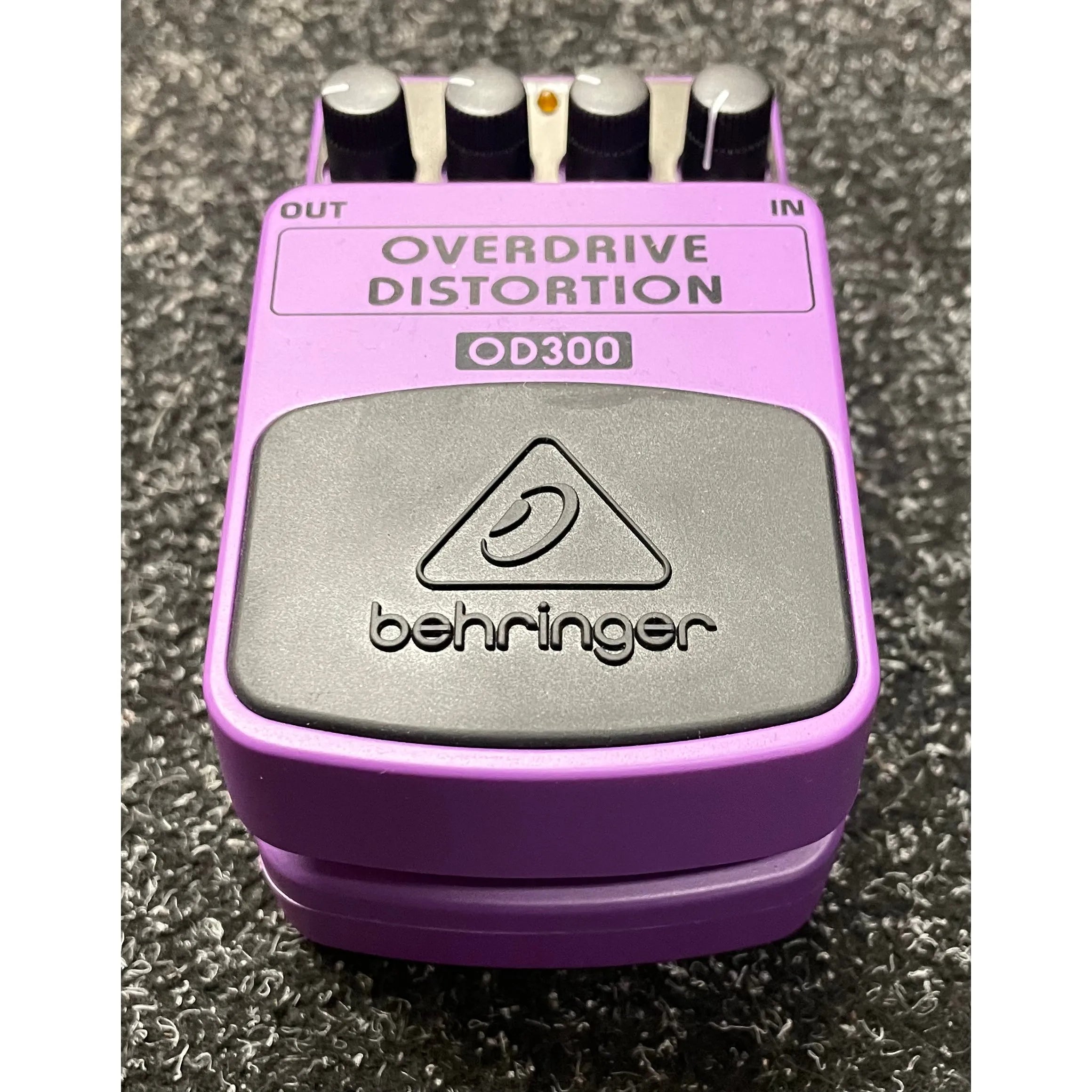 Behringer Overdrive/Distortion OD300 2-Mode Effects Pedal Pre-Owned