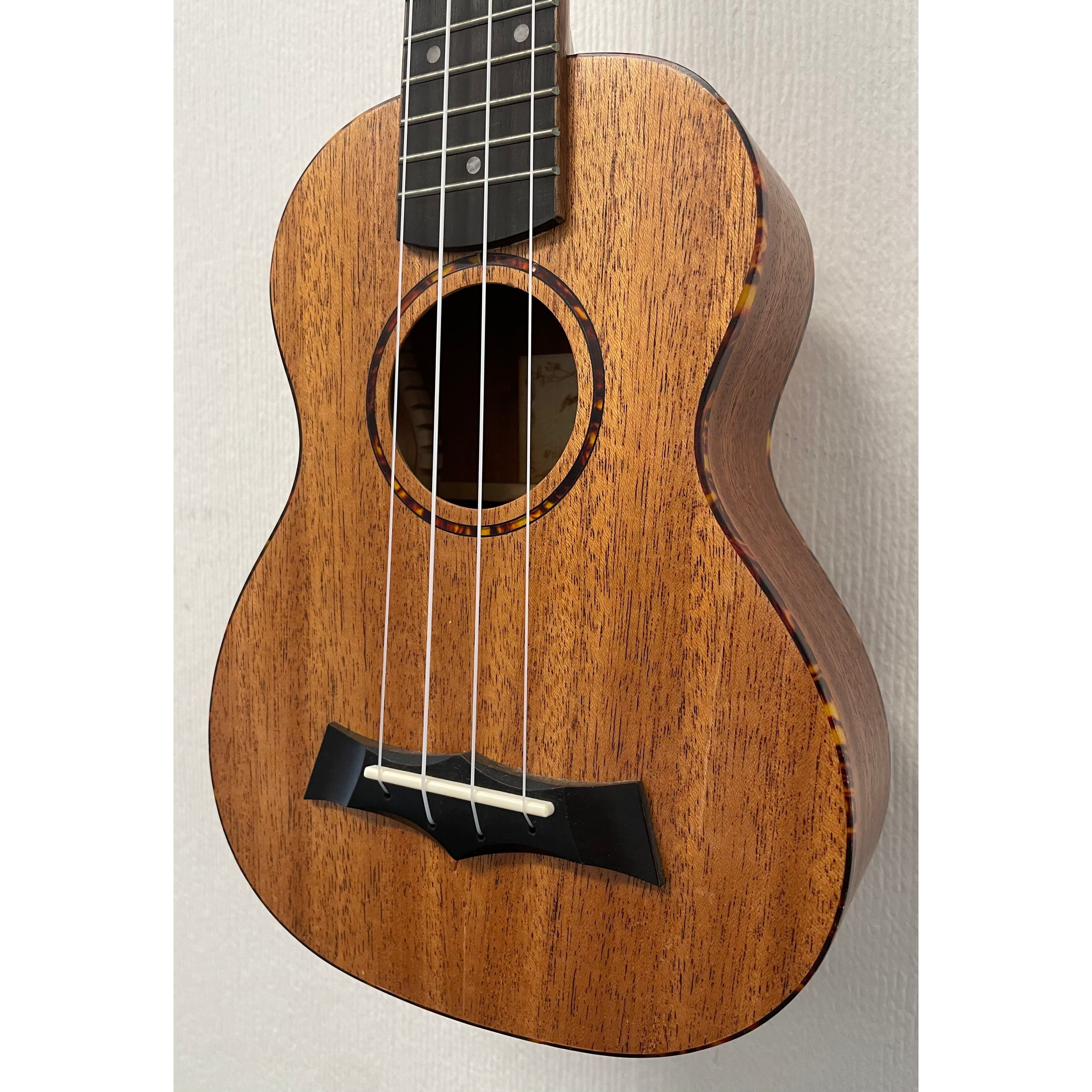 Snail UKS 212 Soprano Ukulele in Natural Satin Finish Pre-Owned