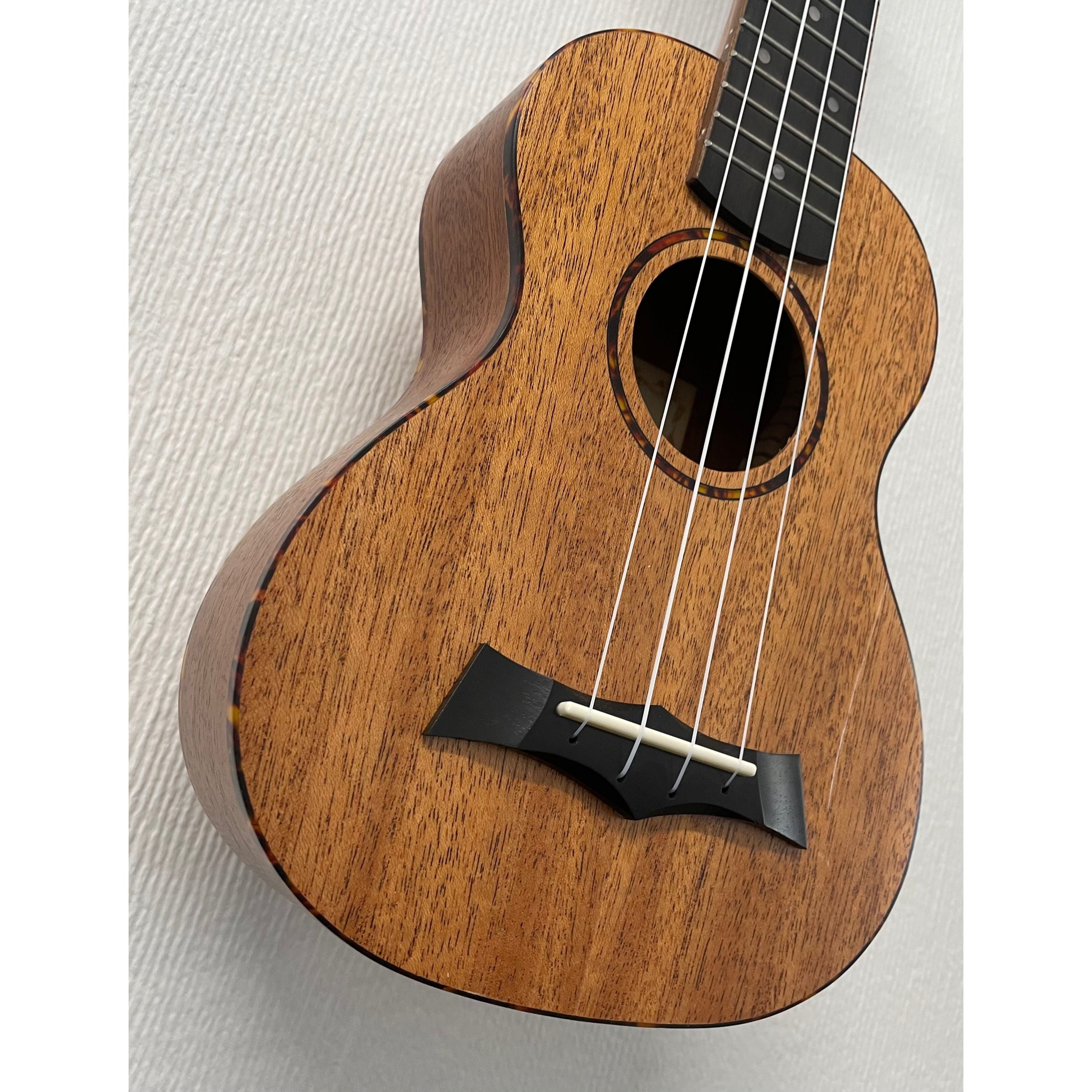 Snail UKS 212 Soprano Ukulele in Natural Satin Finish Pre-Owned