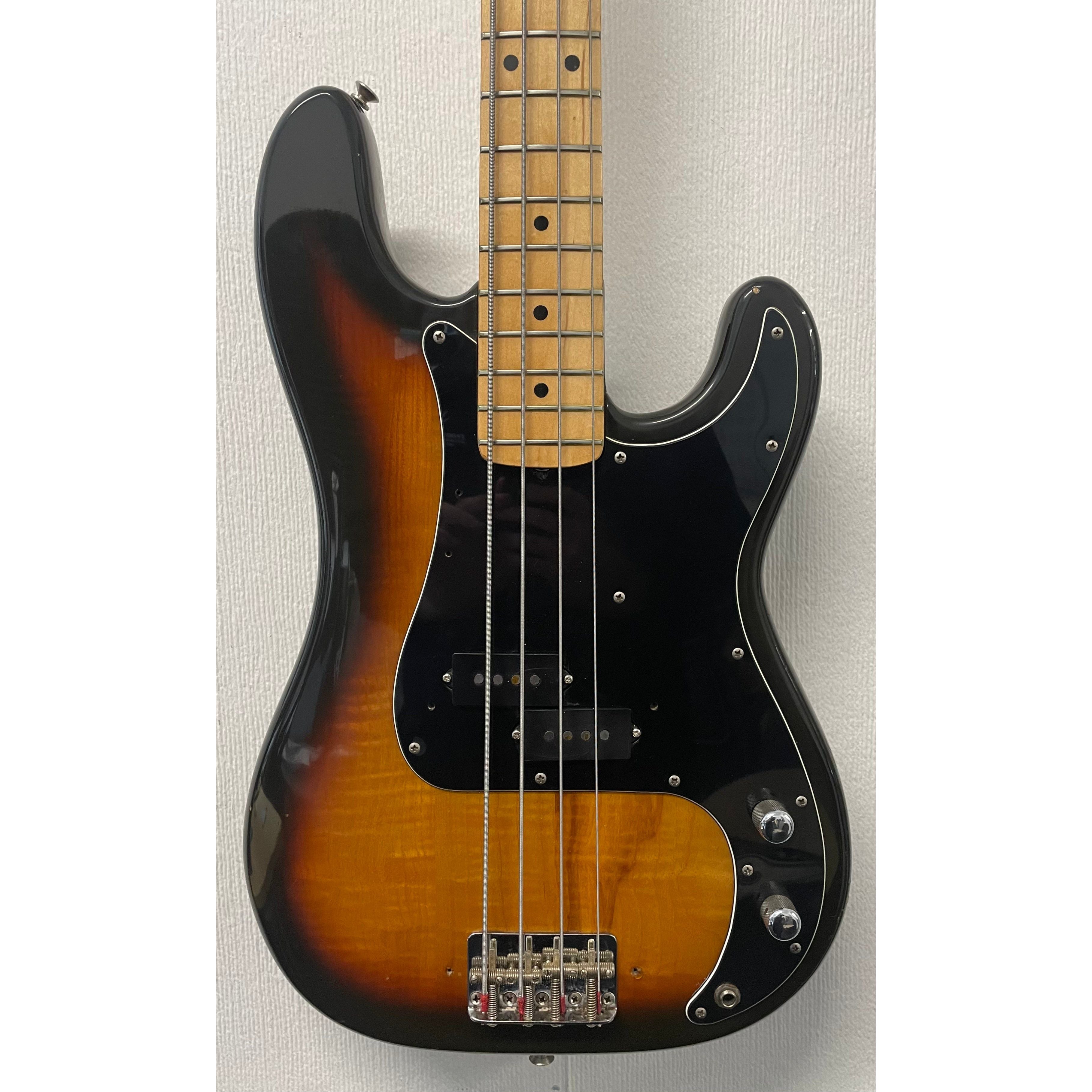 Fender USA Precision Bass 1979 in Sunburst with Hardcase Pre-Owned