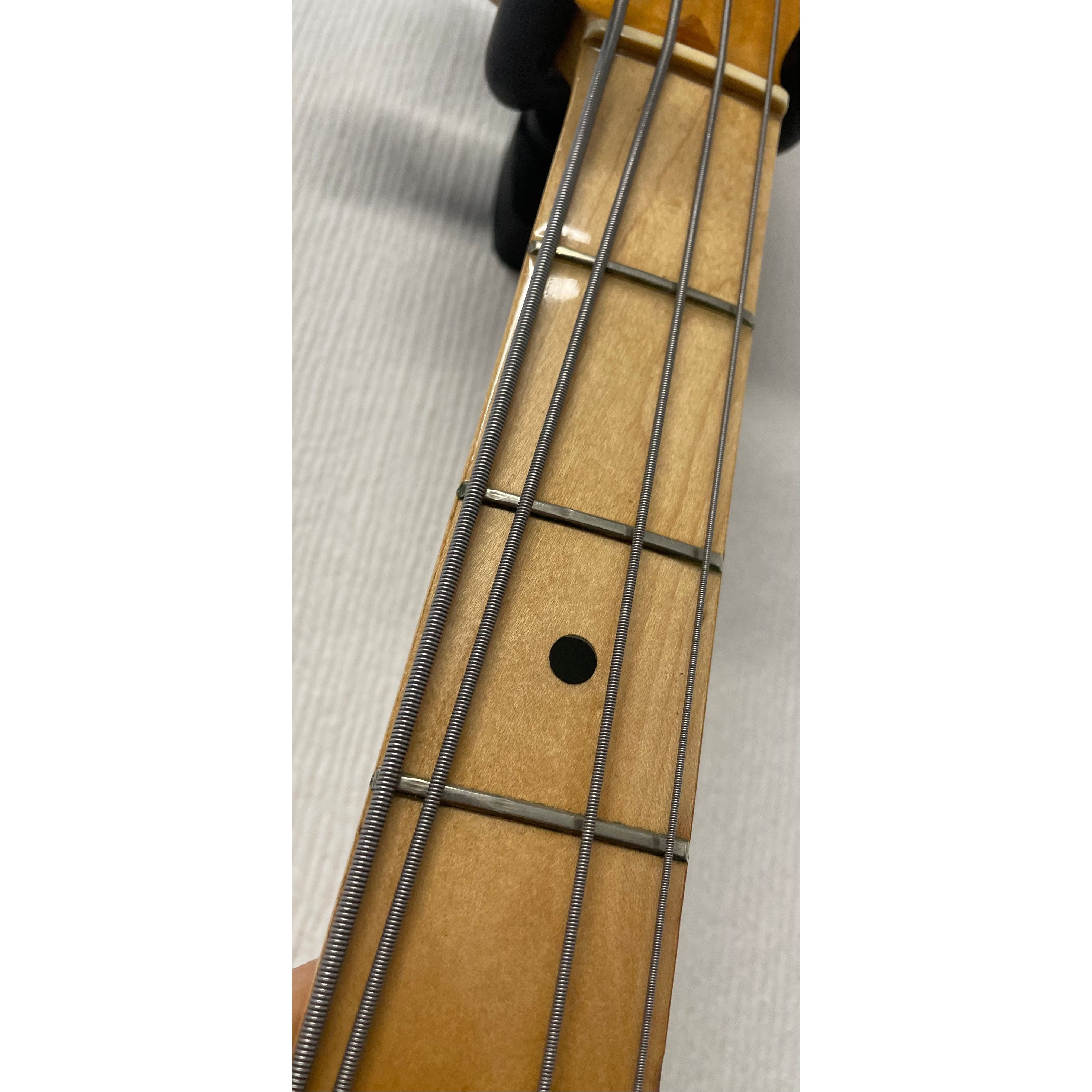 Fender USA Precision Bass 1979 in Sunburst with Hardcase Pre-Owned