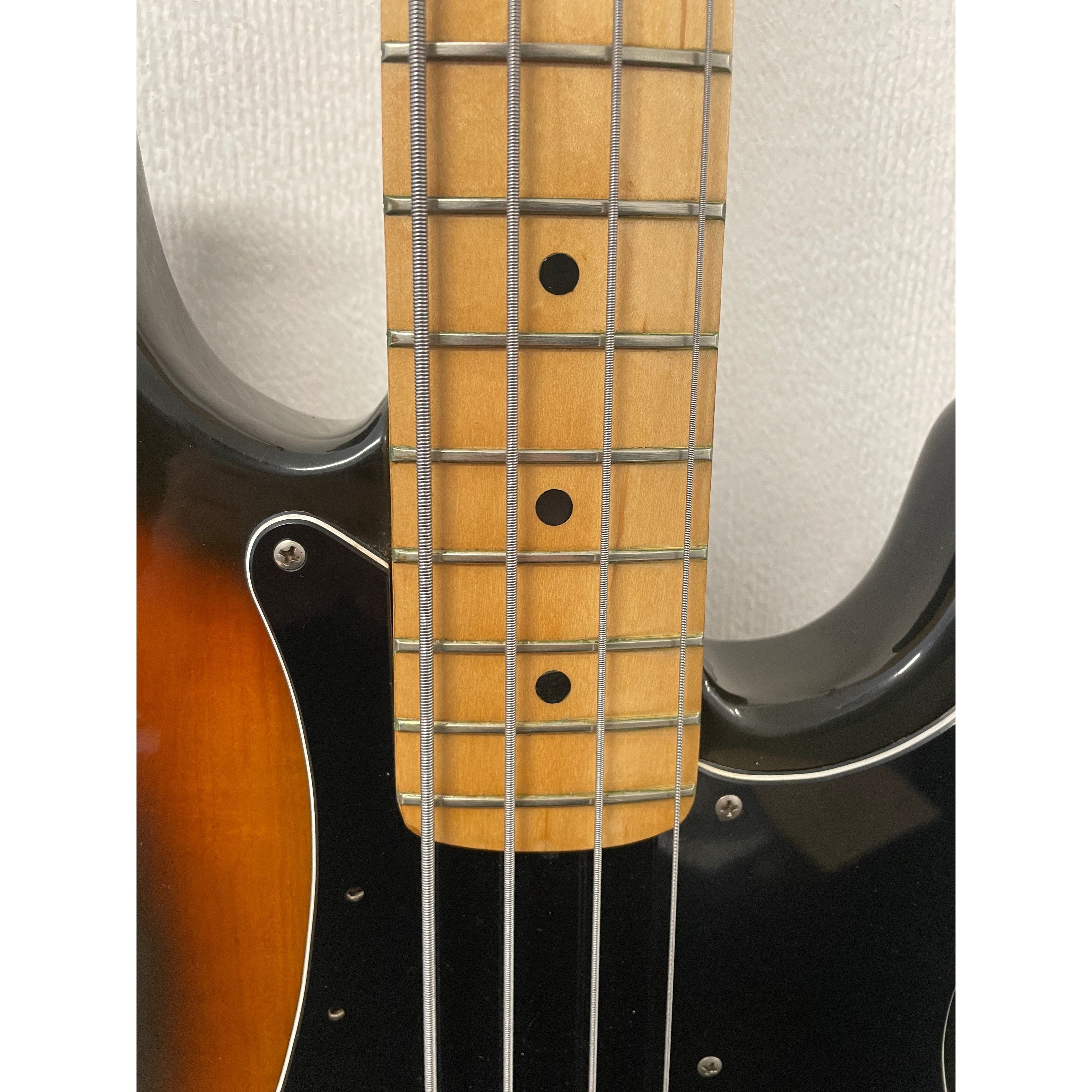 Fender USA Precision Bass 1979 in Sunburst with Hardcase Pre-Owned