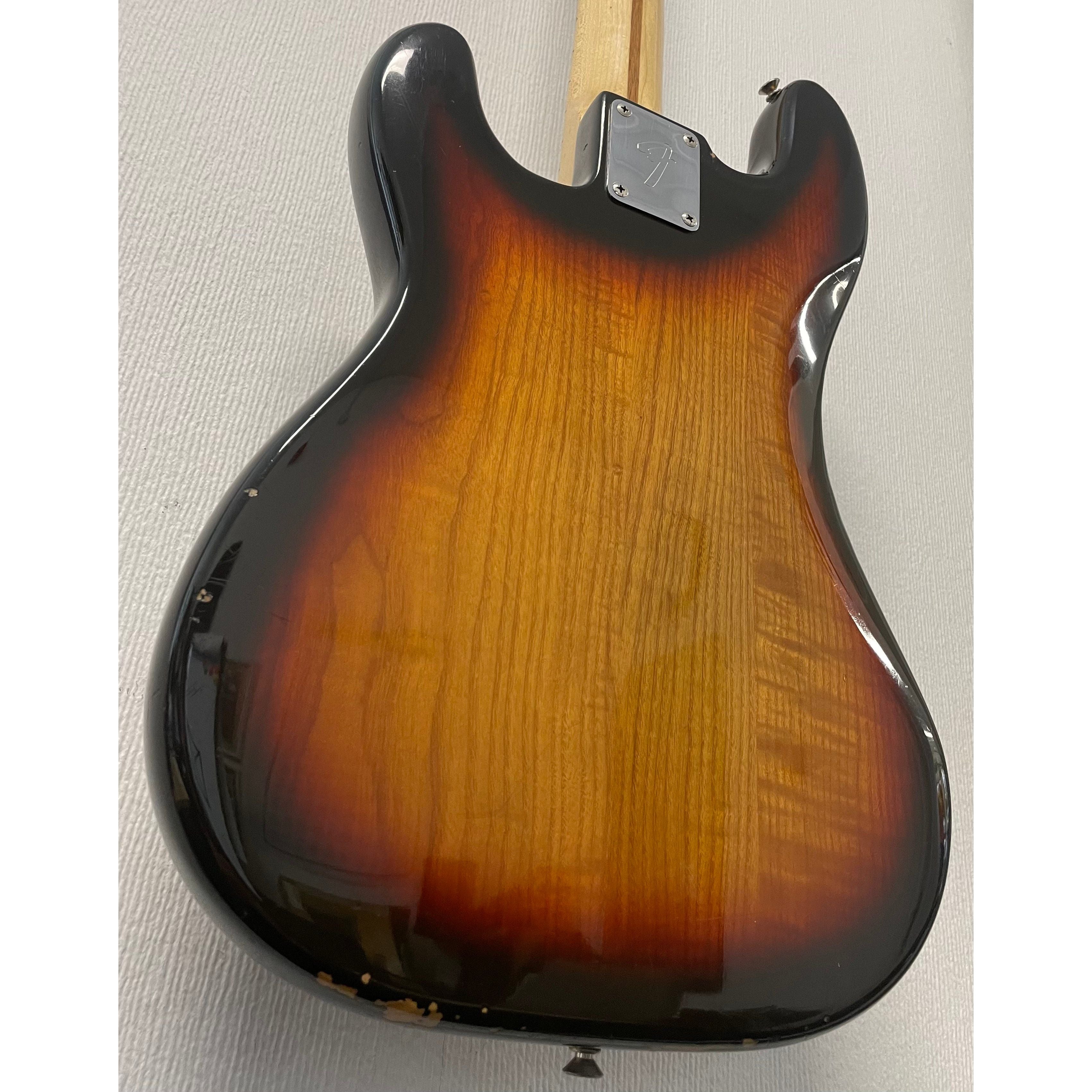 Fender USA Precision Bass 1979 in Sunburst with Hardcase Pre-Owned