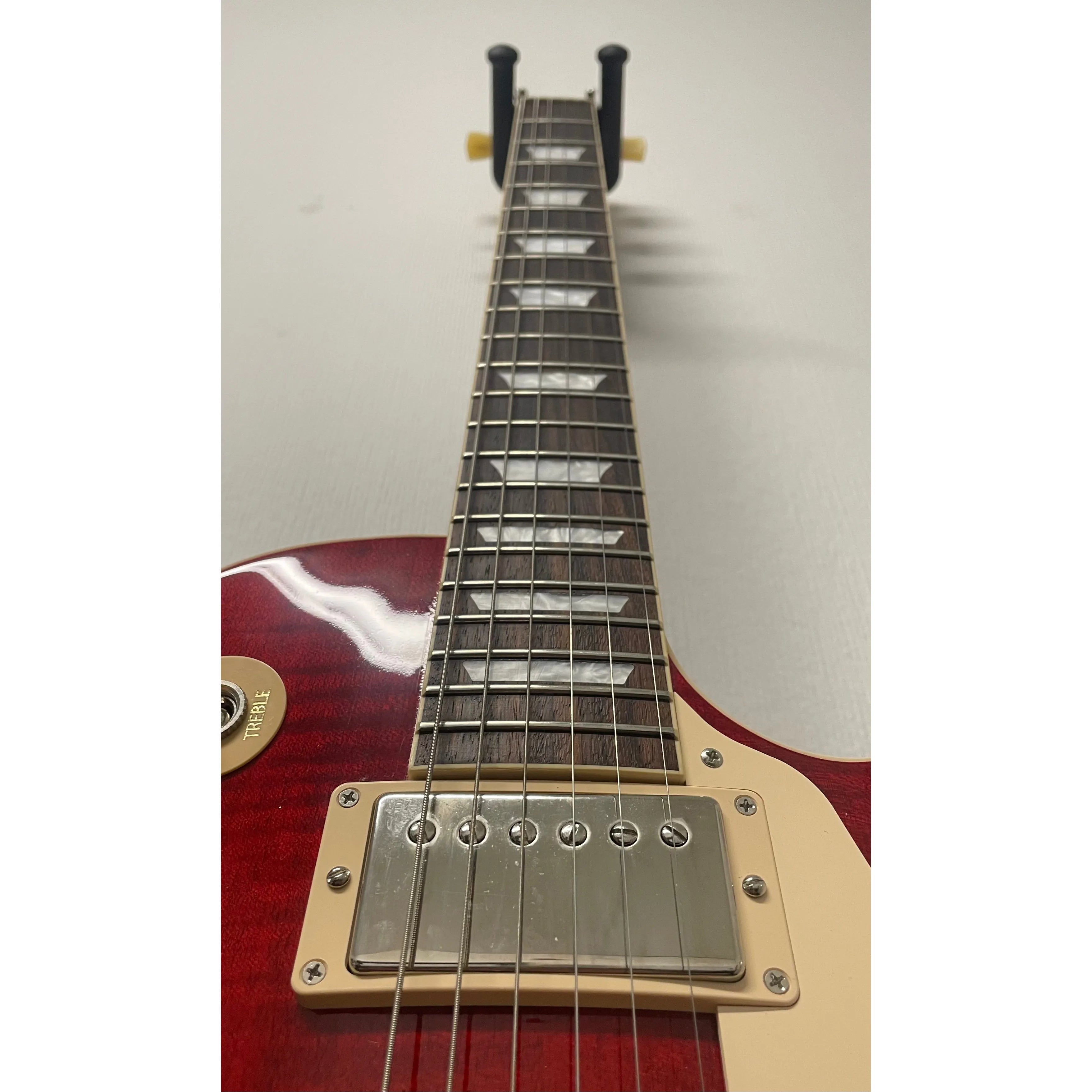 Gibson Les Paul Standard 50s Figured Top in Trans Cherry with Original Hardcase, Case Candy and Box