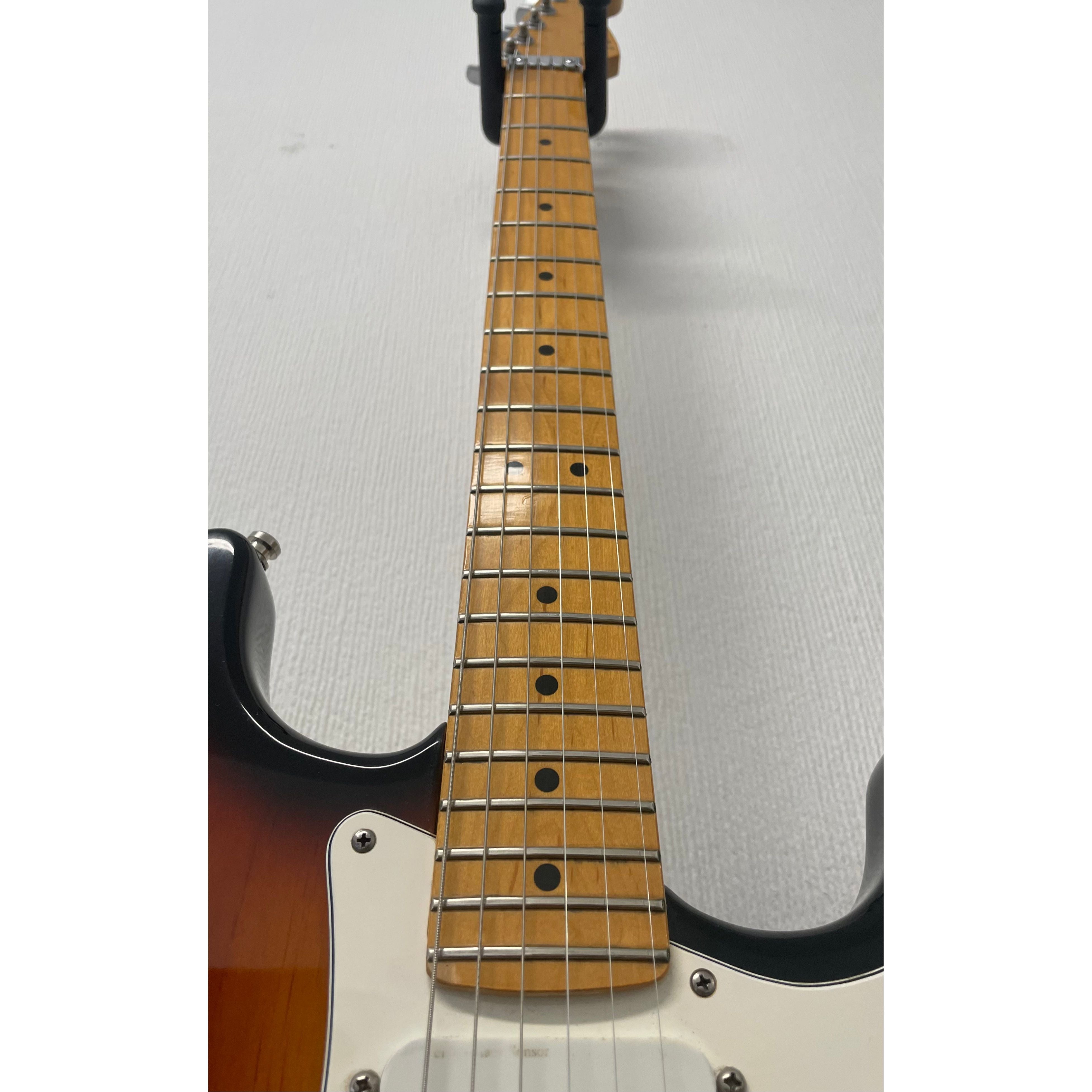 Fender USA Stratocaster 1989 in 3 Tone Sunburst with Fender Lace Sensor Pickups and Hardcase Pre-Owned