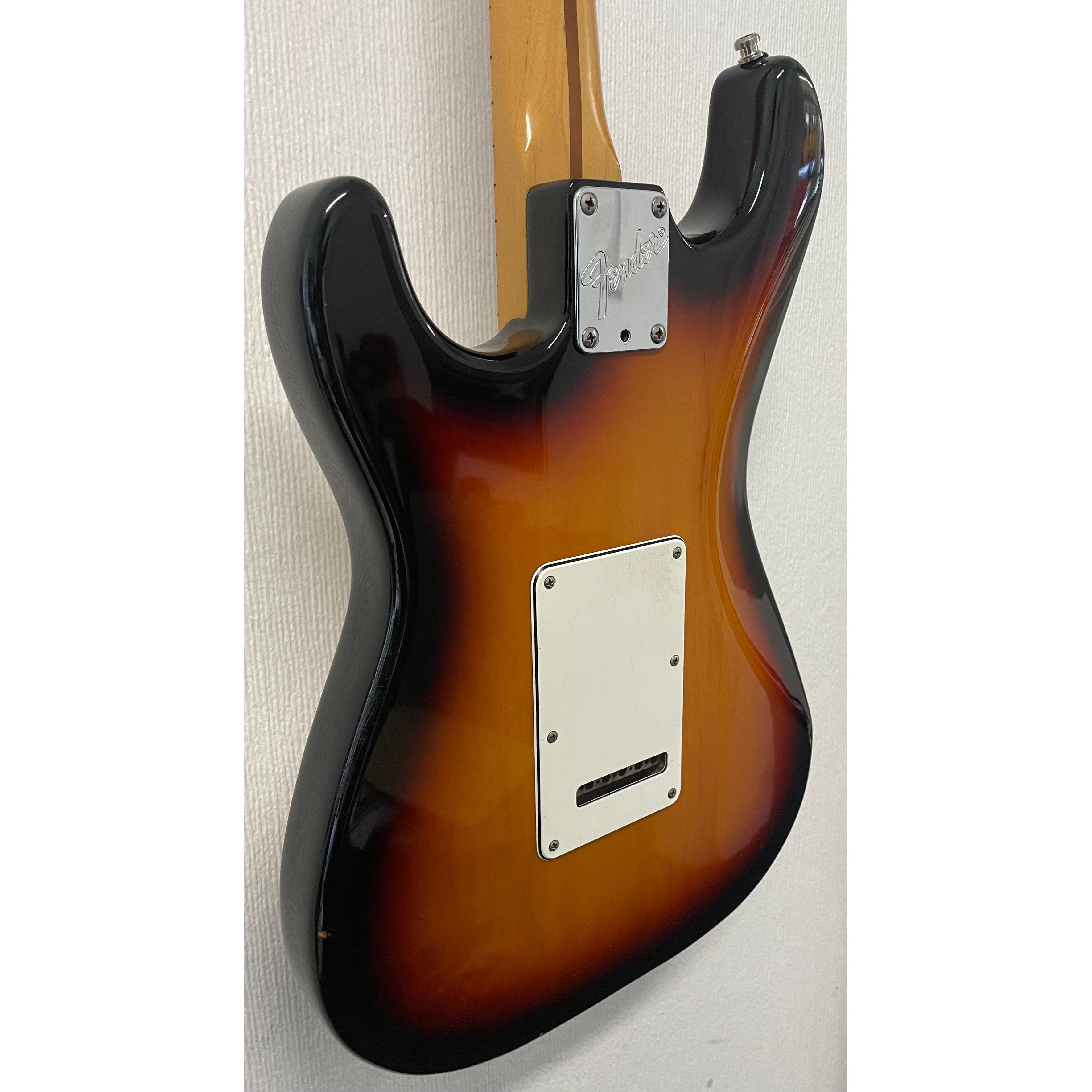 Fender USA Stratocaster 1989 in 3 Tone Sunburst with Fender Lace Sensor Pickups and Hardcase Pre-Owned