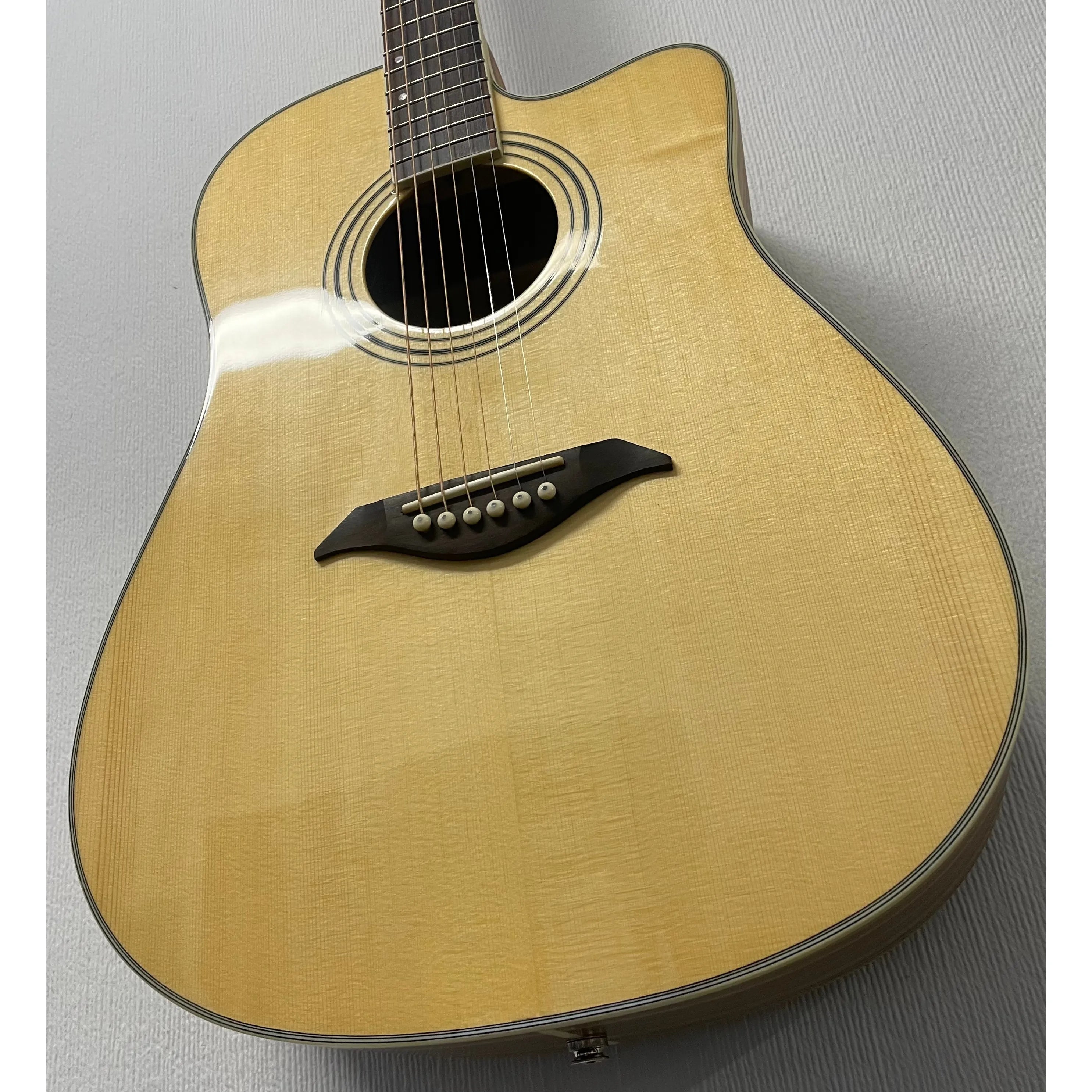 Turner Dreadnought 40CE Electro Acoustic Guitar