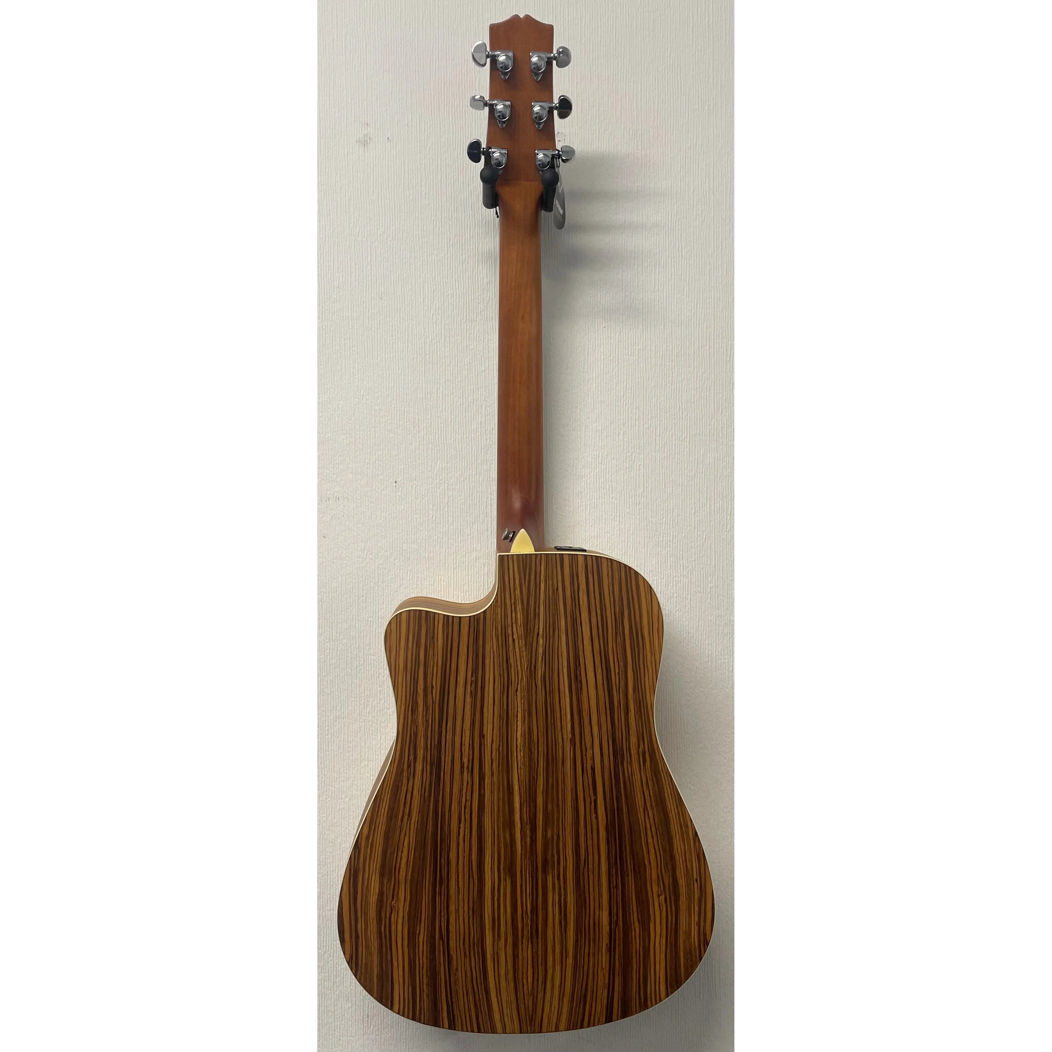 Turner Dreadnought 40CE Electro Acoustic Guitar