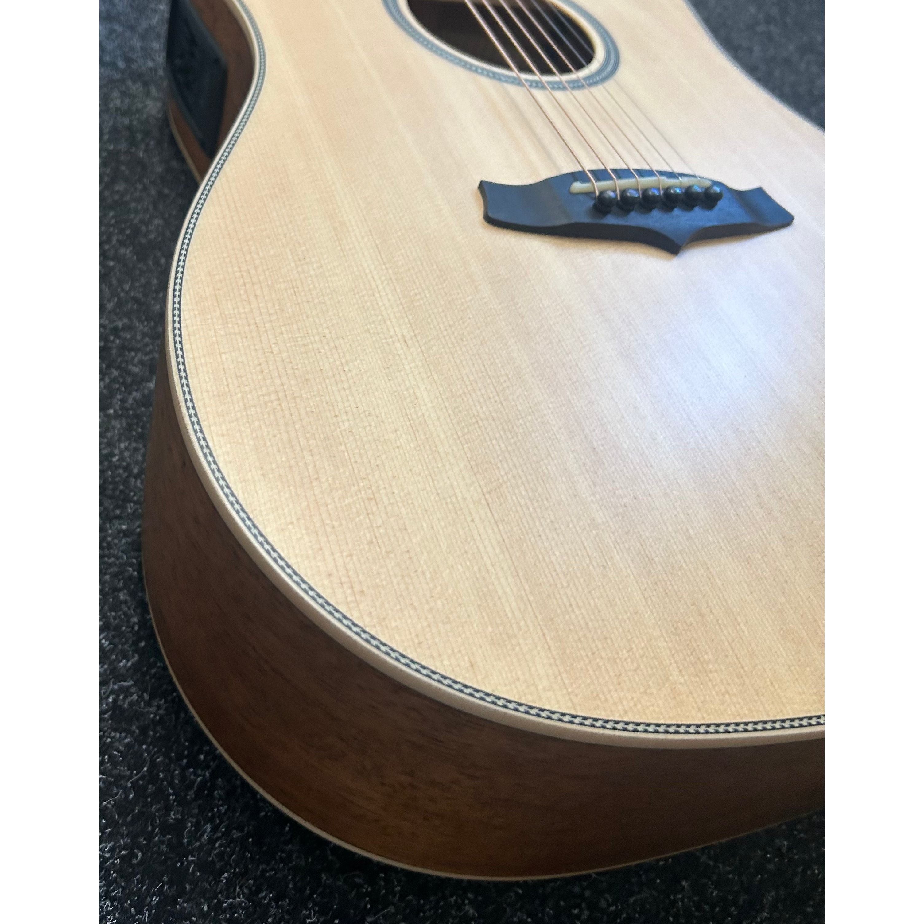 Tanglewood TGB5SE Great Britain 'Dreadnought' Electro Acoustic Guitar