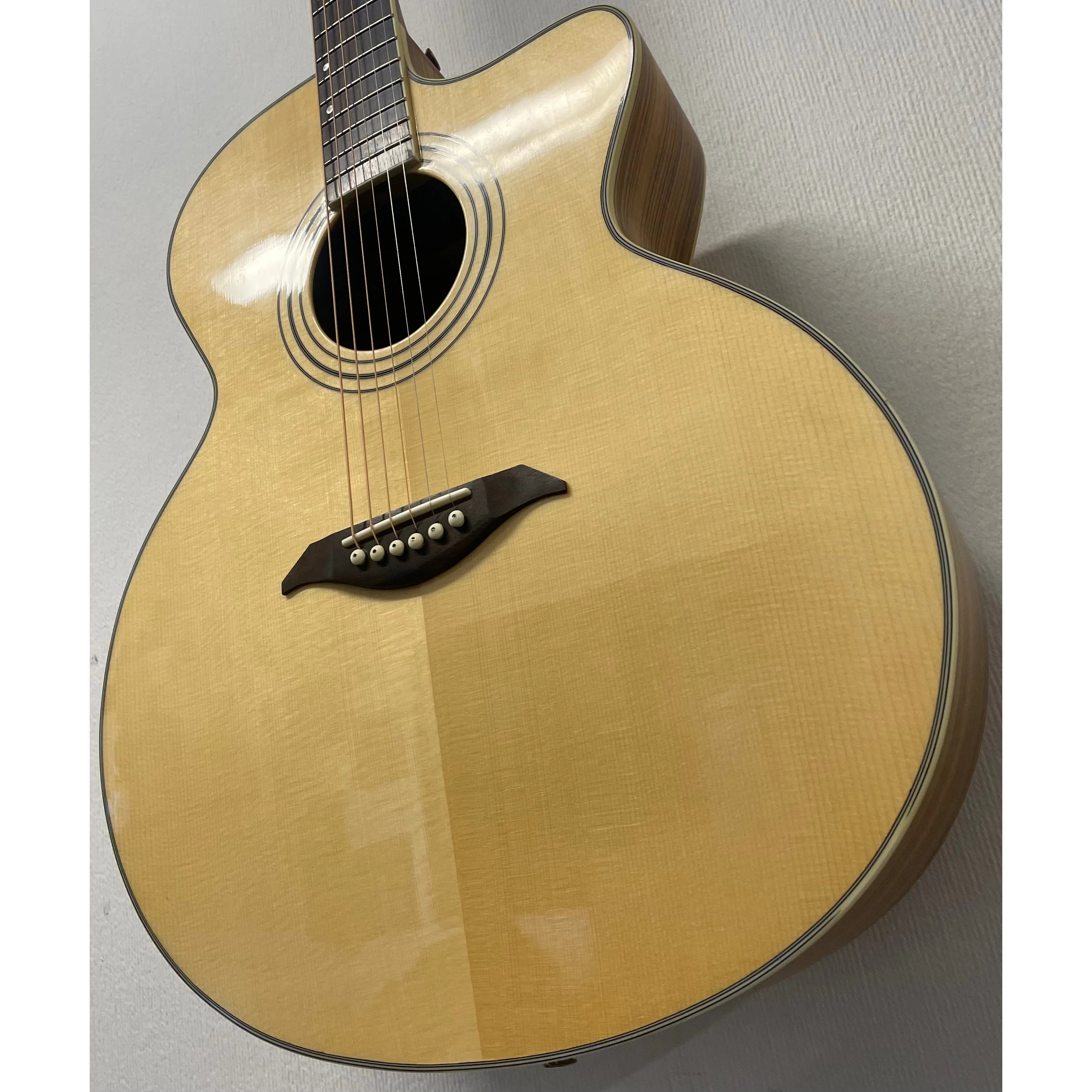 Turner Jumbo 45CE Electro Acoustic Guitar