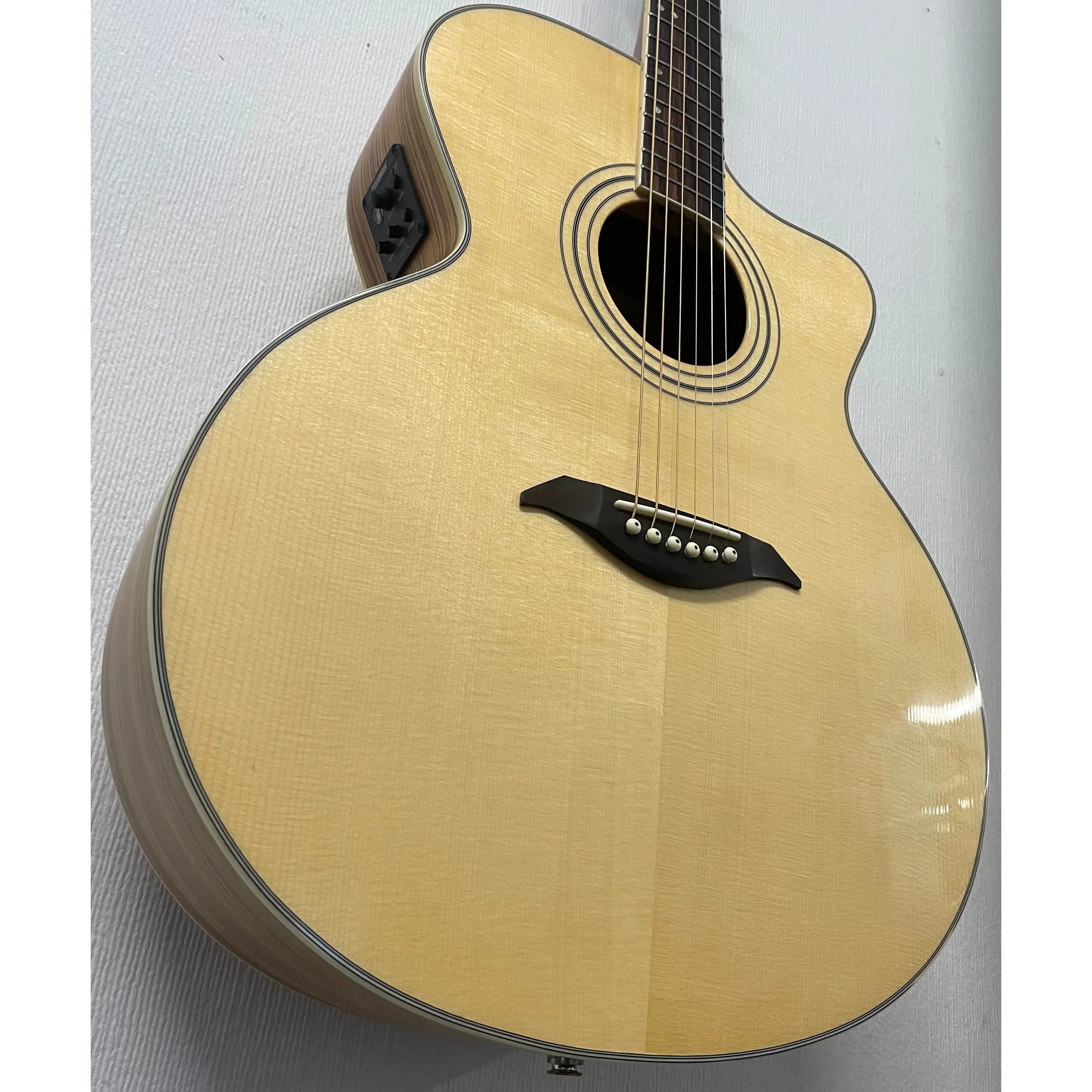 Turner Jumbo 45CE Electro Acoustic Guitar