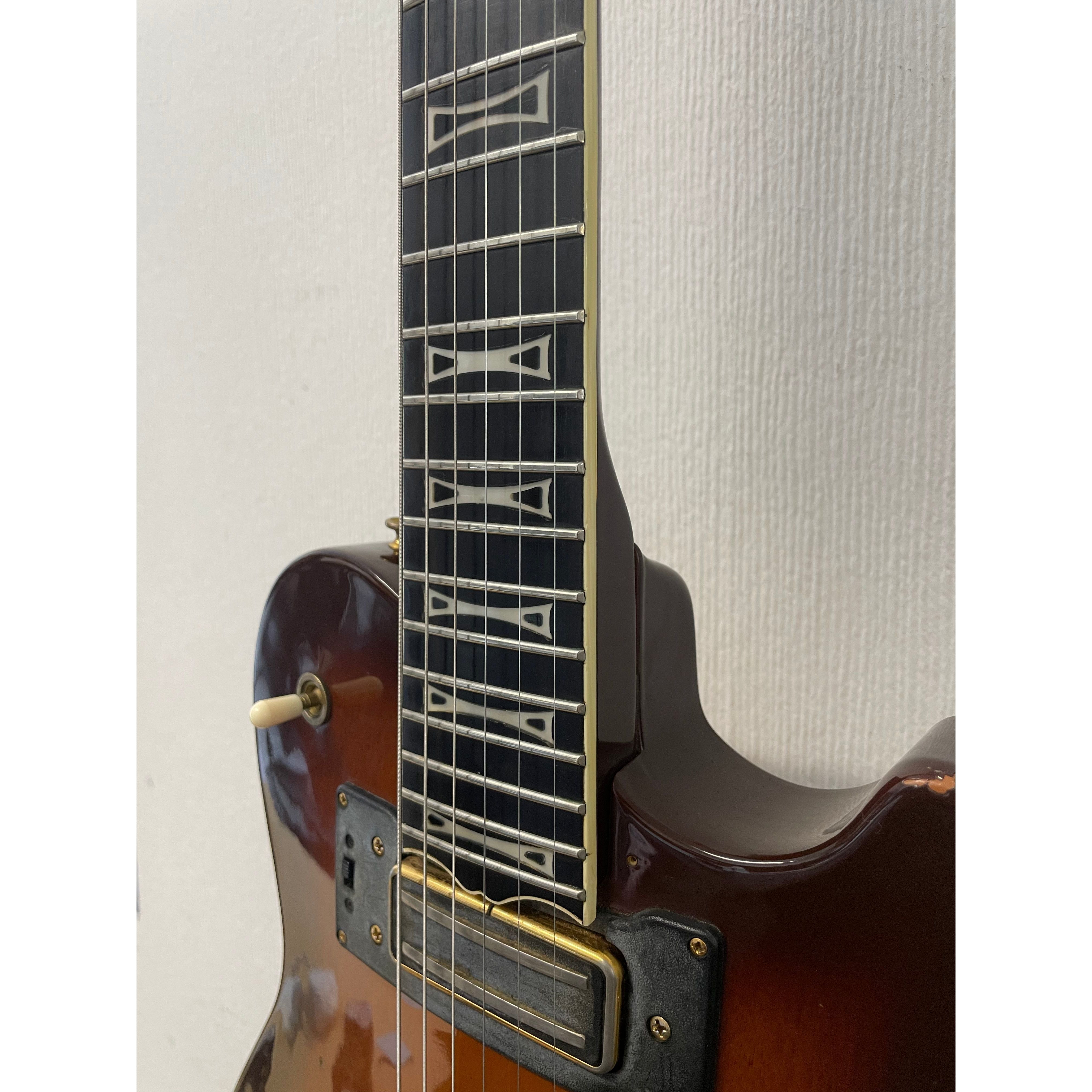 Ovation Ultra Kamen II (UK II) in Sunburst with Original Hardcase Pre-Owned