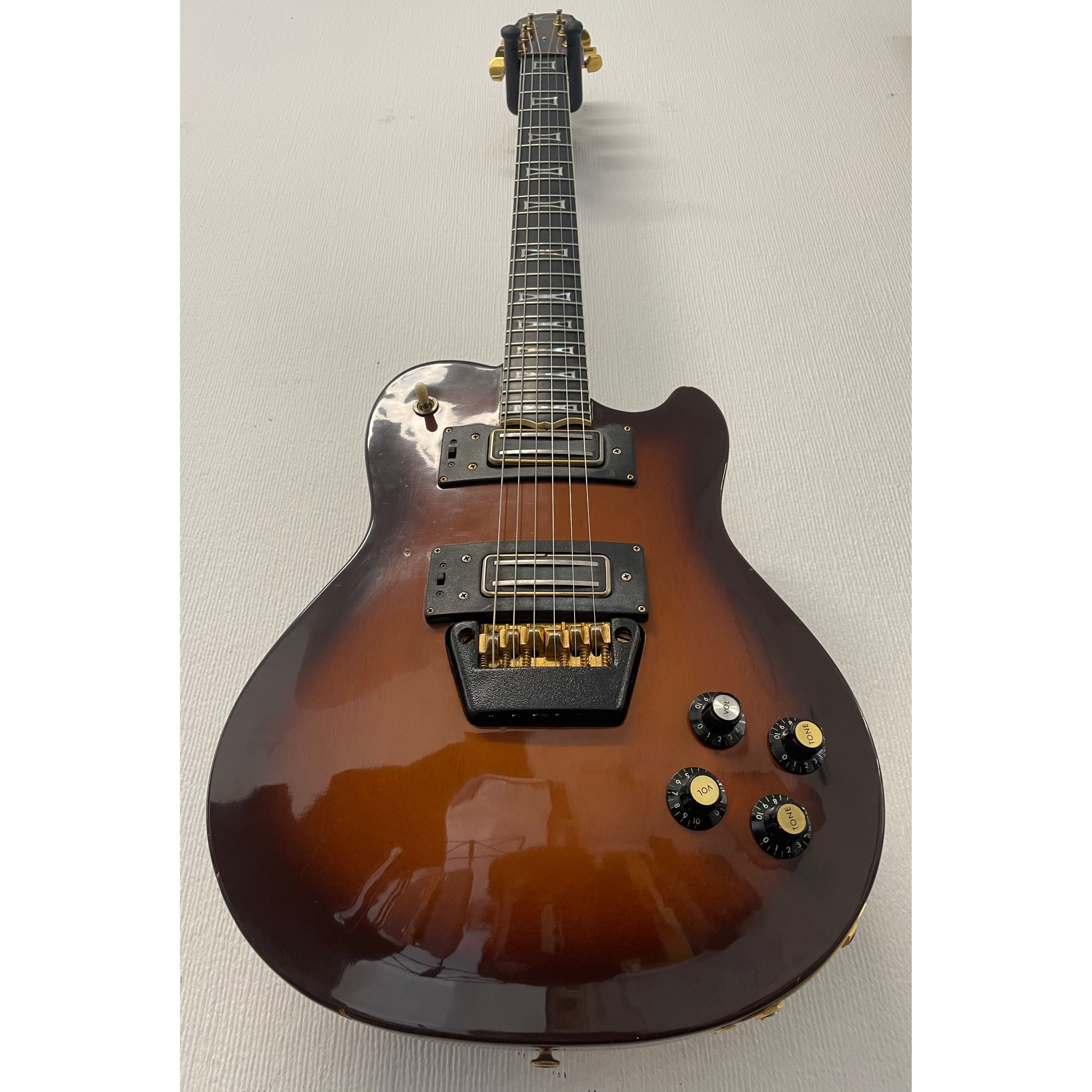 Ovation Ultra Kamen II (UK II) in Sunburst with Original Hardcase Pre-Owned
