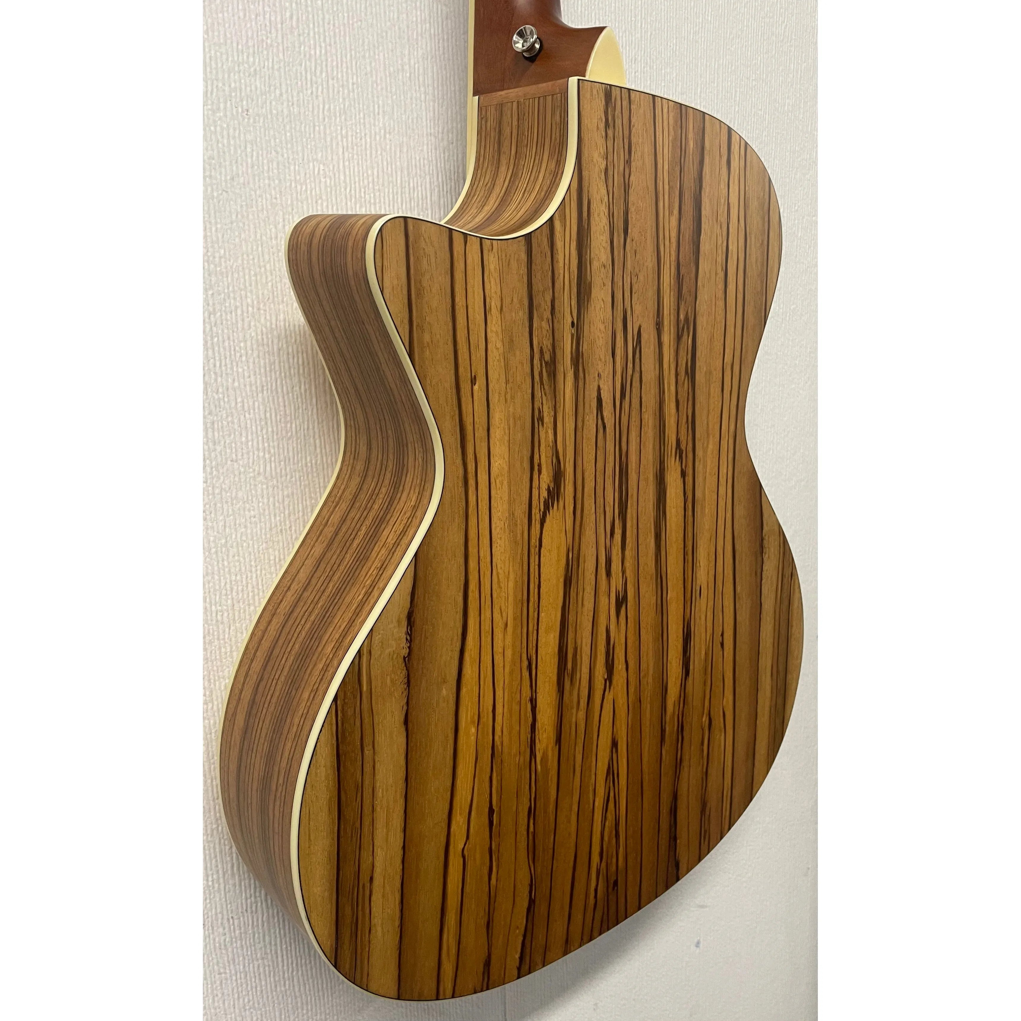 Turner Grand Concert 42CE Electro Acoustic Guitar