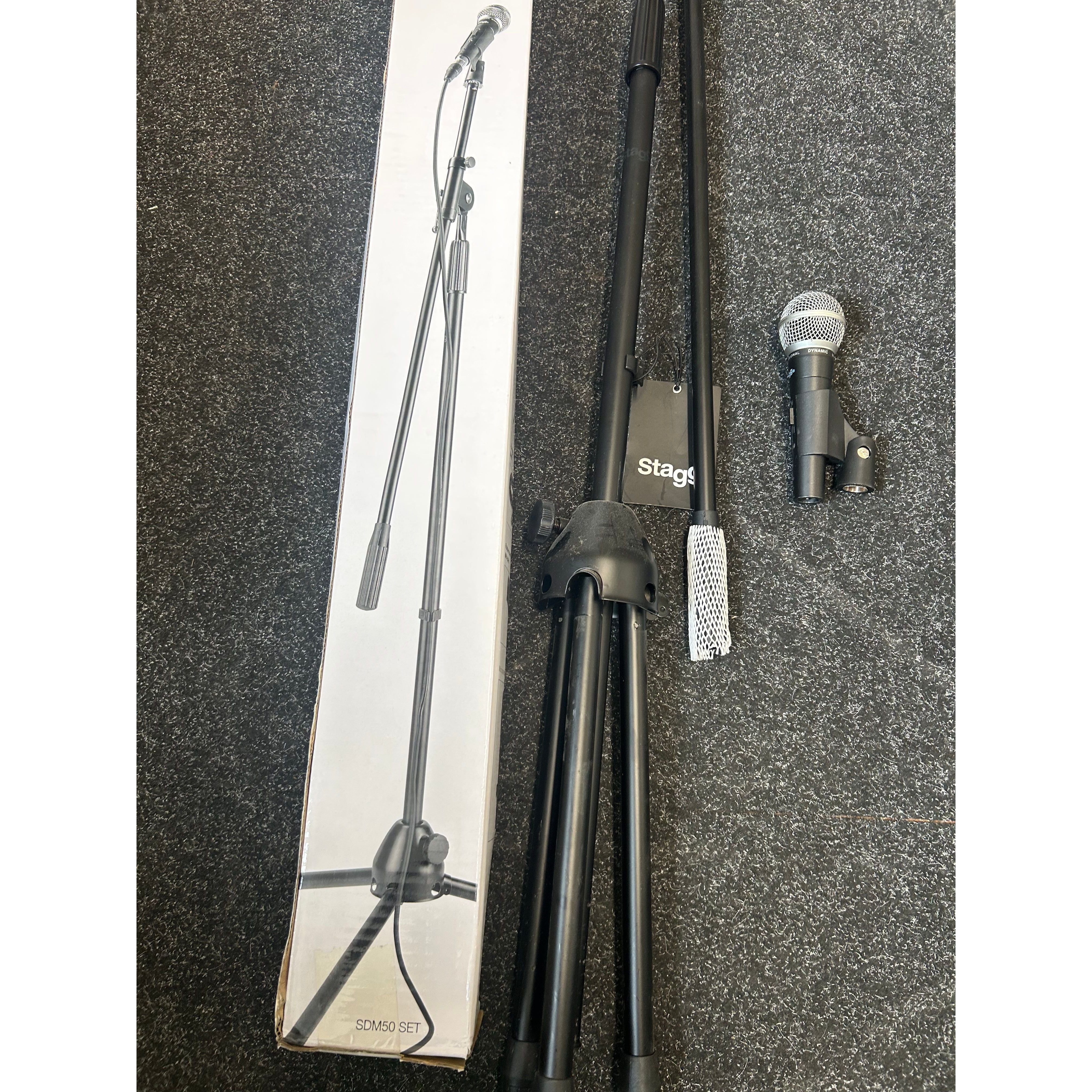Stagg Microphone Performer Set, Mic, Stand and Clip - B-Stock