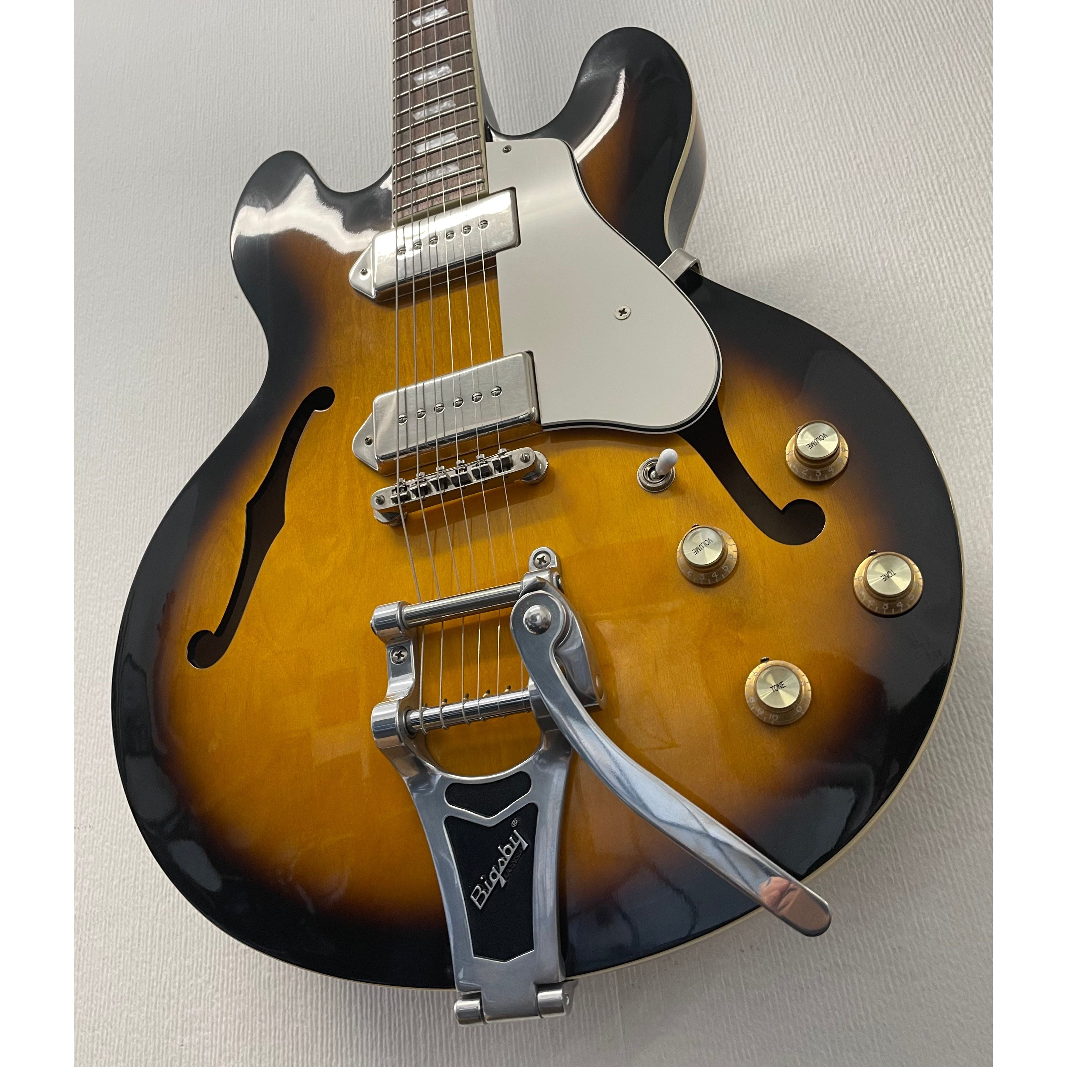 Epiphone Casino VS Bigsby Hollowbody Electric Guitar in Vintage Sunburst Pre-Owned