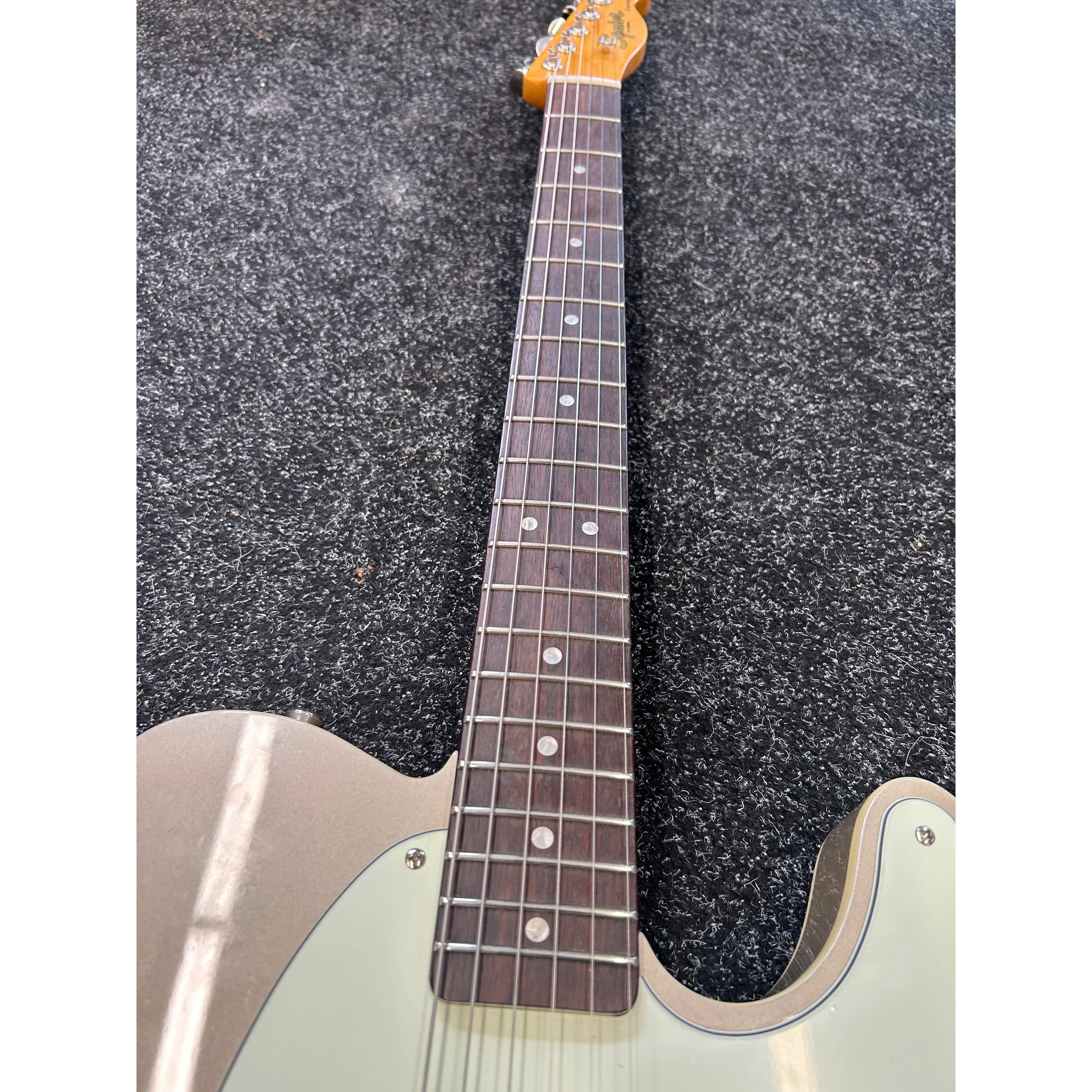 Squier FSR Classic Vibe '60s Custom Esquire, Shoreline Gold Pre-Owned