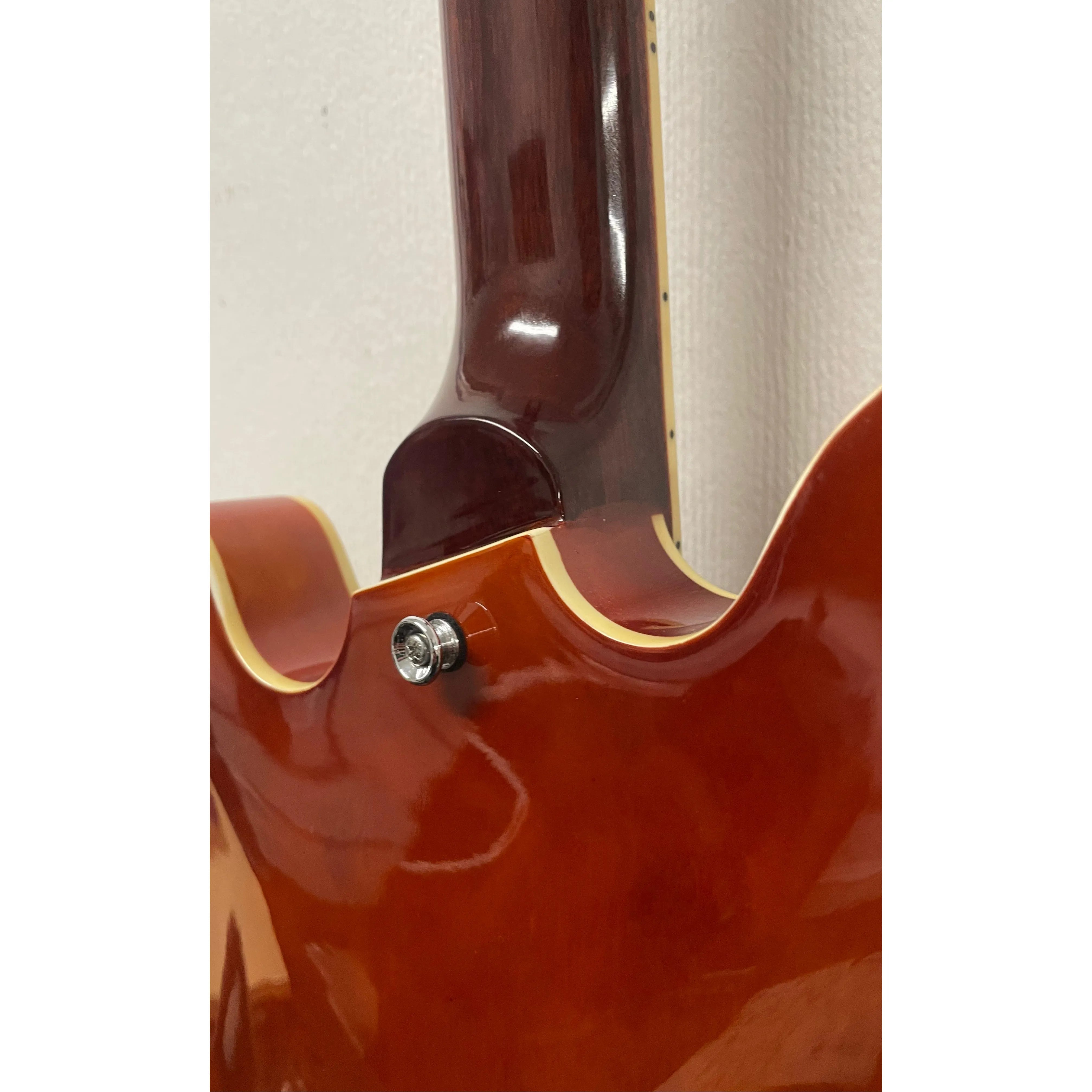 Vintage Hollowbody Electric Guitar VSA500 in Honeyburst Pre-Owned