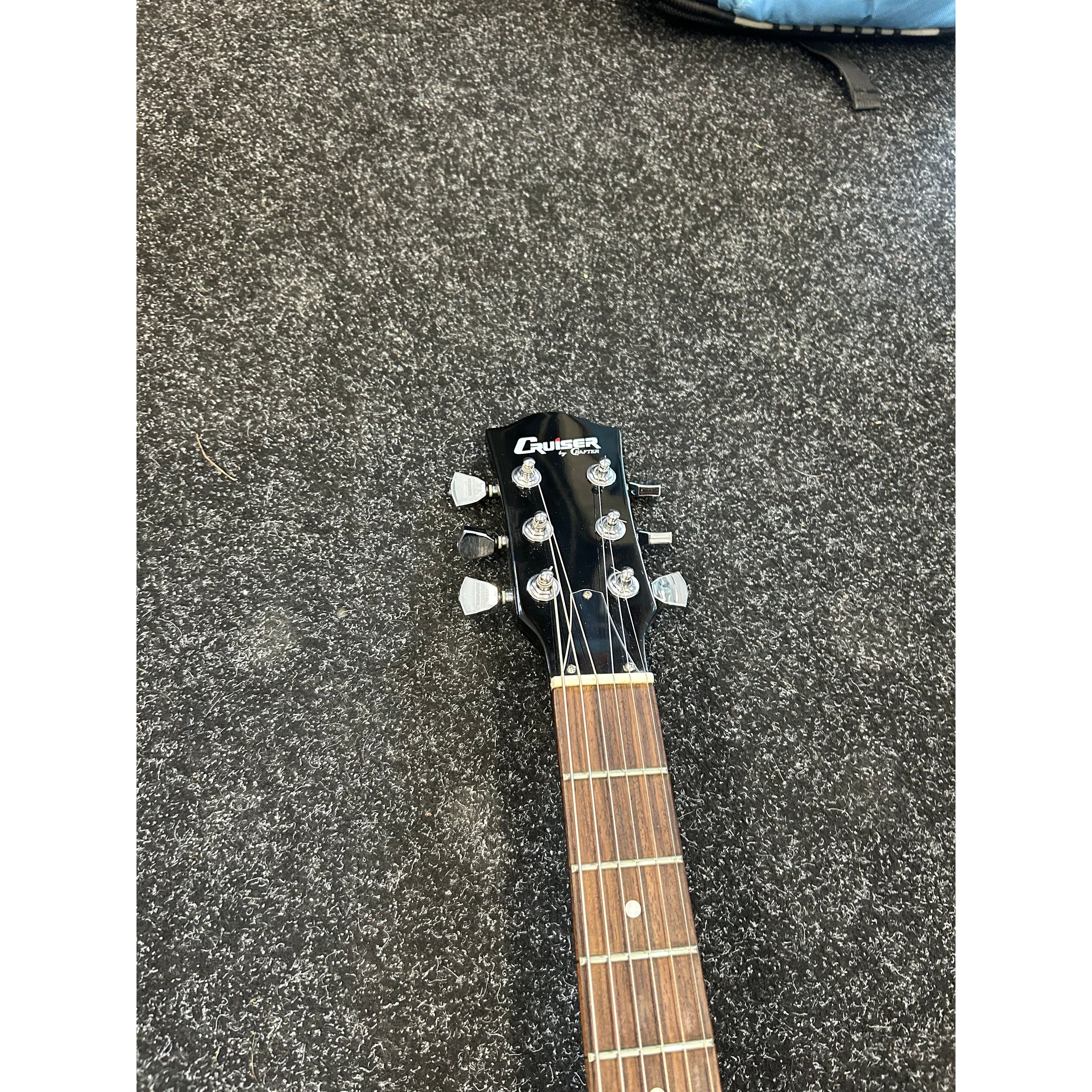 Cruiser by Crafter DC LJ550 Double Cut LP-Style Electric Guitar with P90’s in Sunburst Pre-Owned