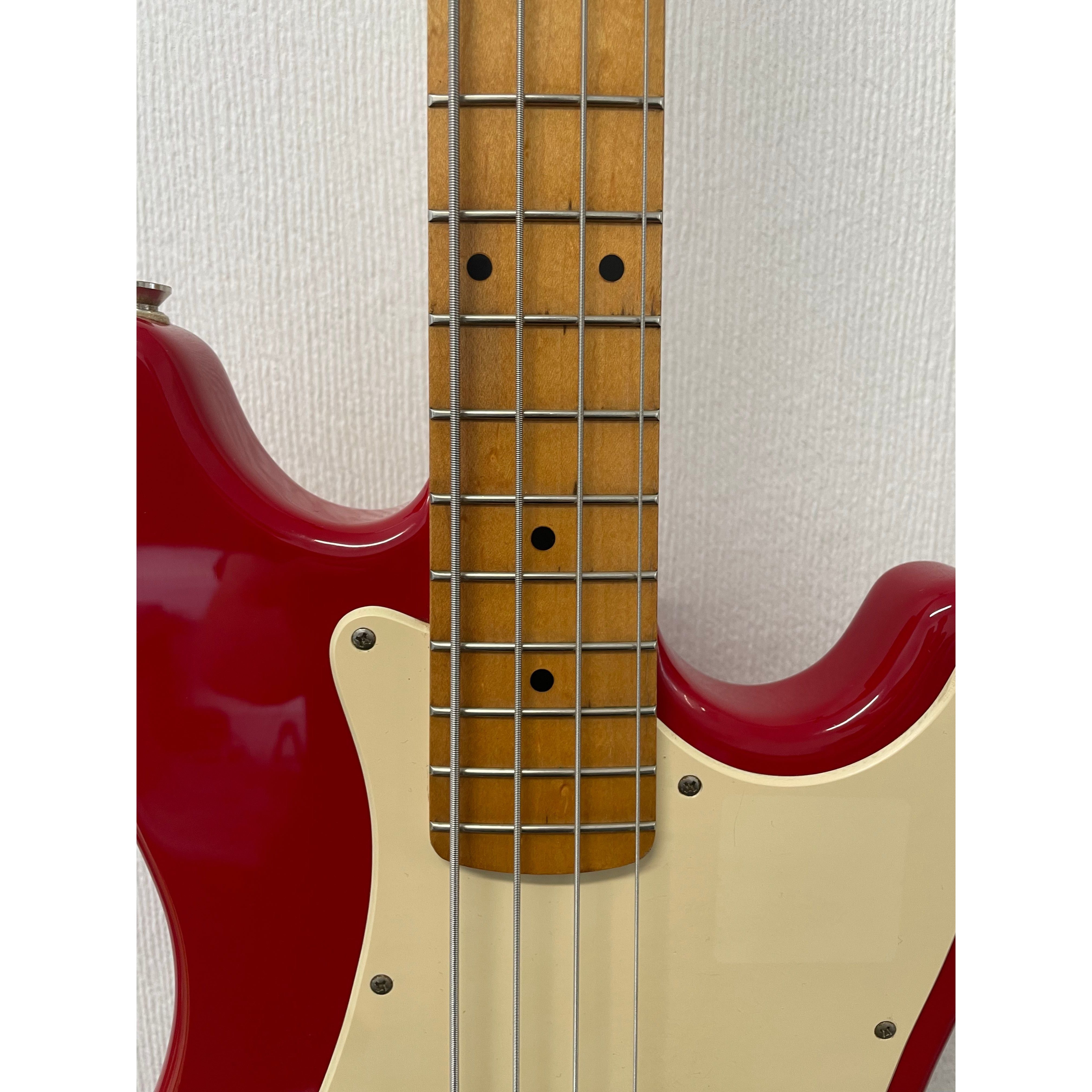 Squier Affinity Bronco Bass in Torino Red Pre-Owned