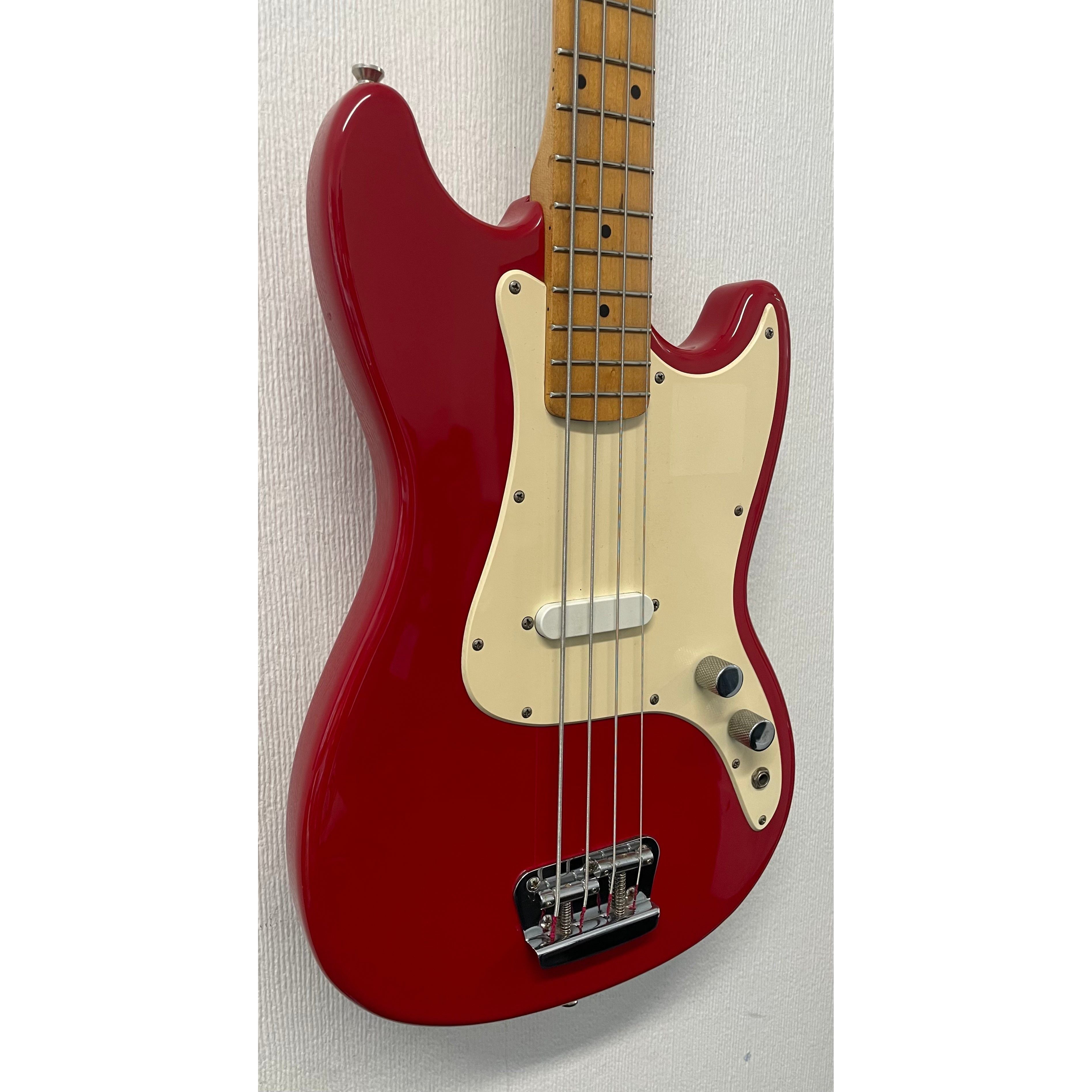 Squier Affinity Bronco Bass in Torino Red Pre-Owned