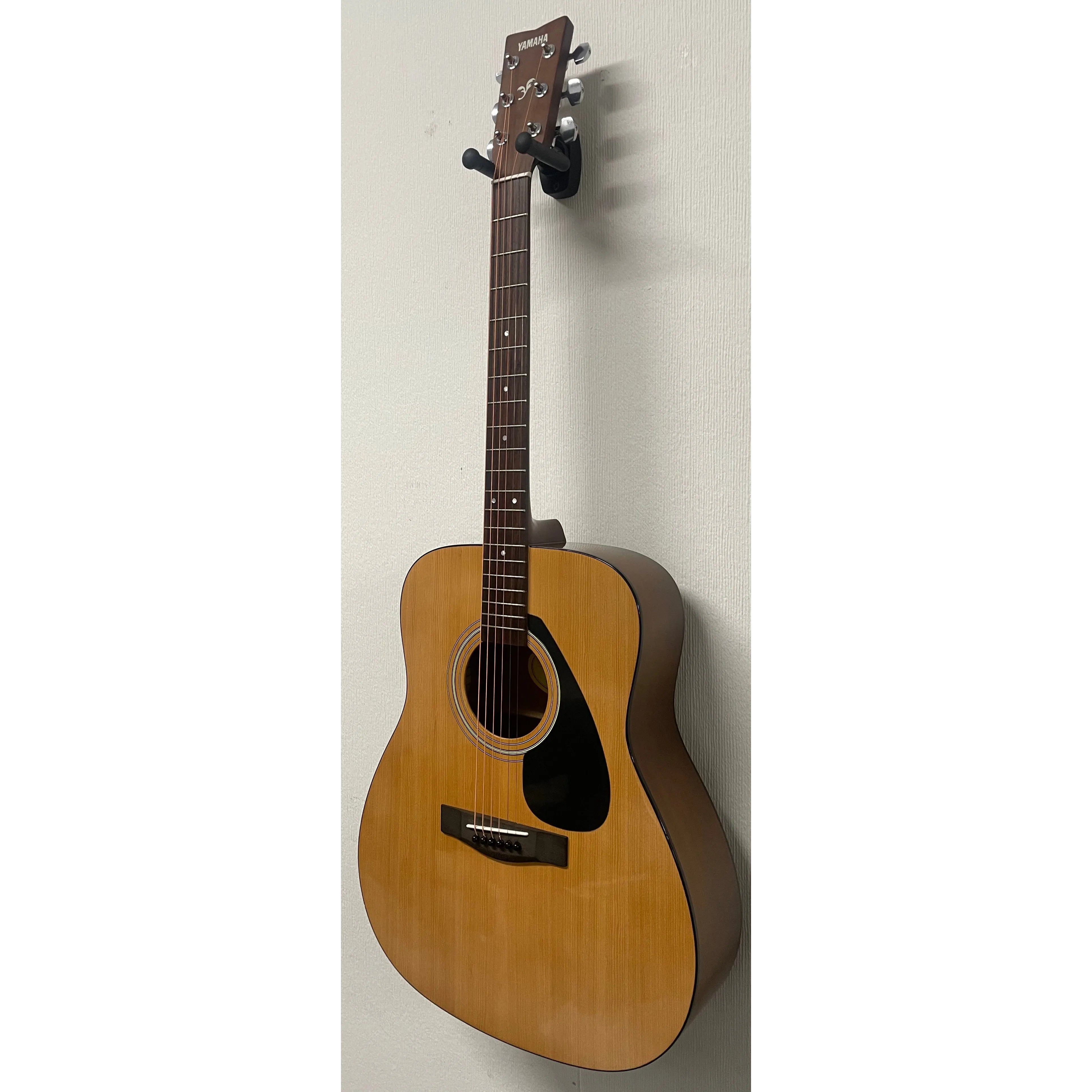 Yamaha F310 Dreadnought Size Acoustic Guitar in Natural Pre-Owned