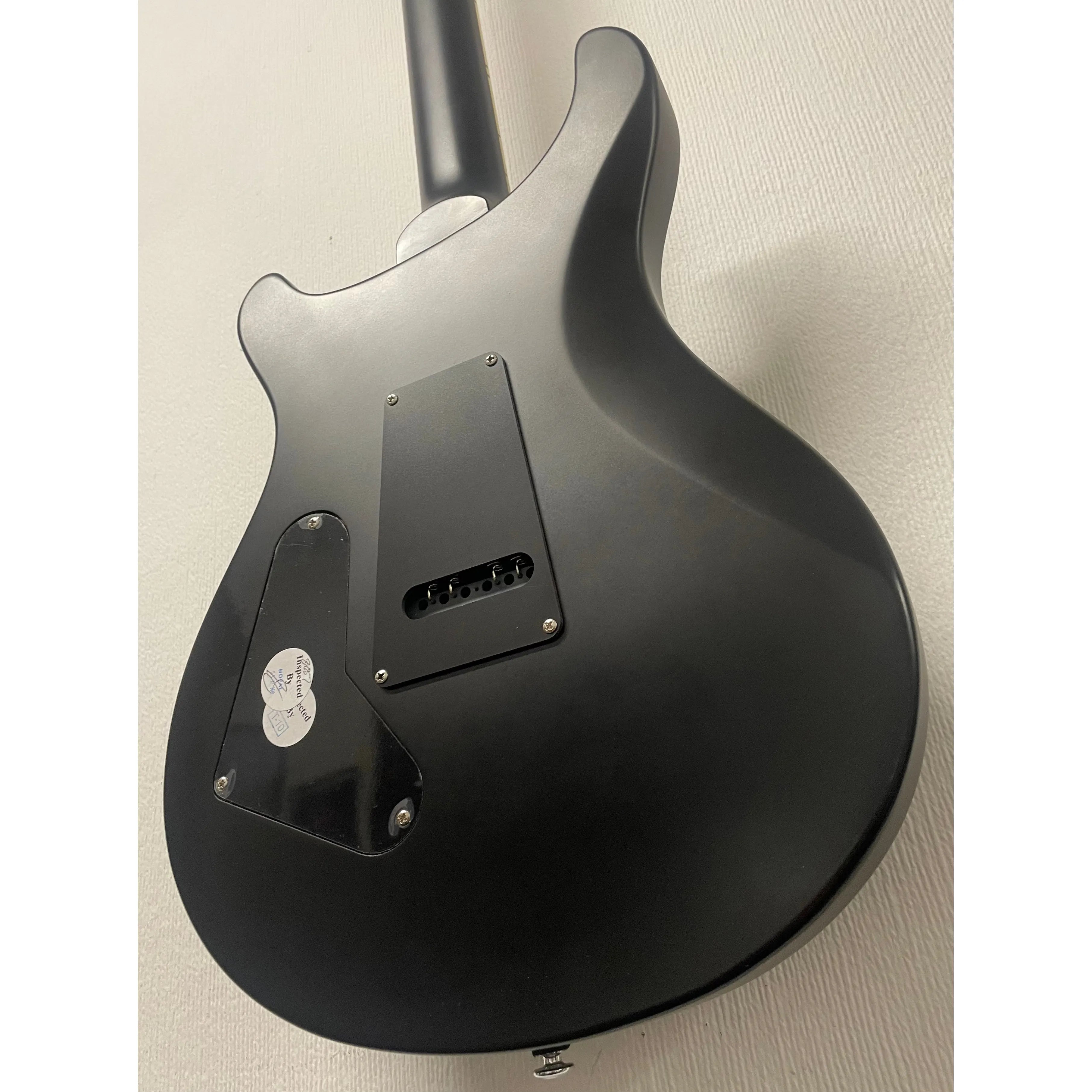 PRS Standard SE 24 Electric Guitar in Black Pre-Owned