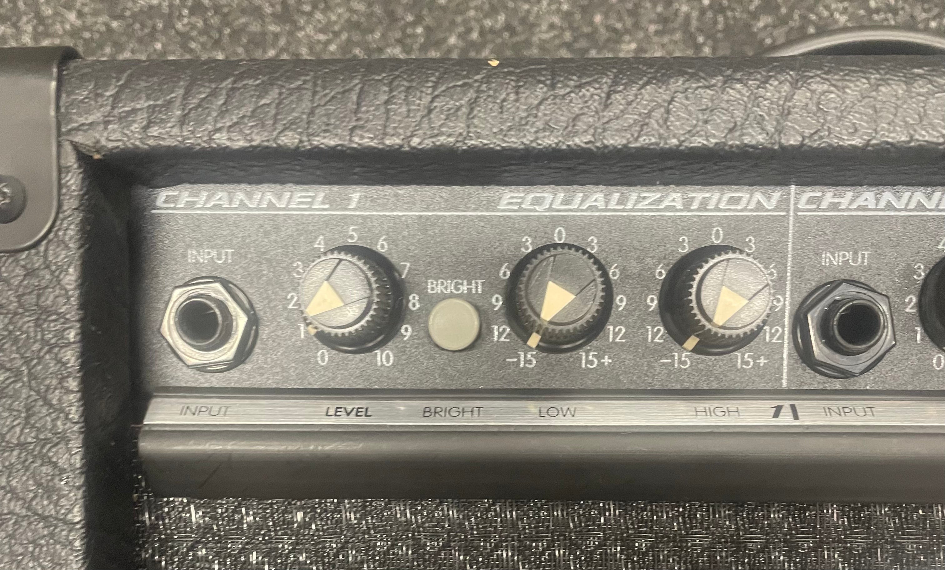 Peavey KB/A15 Acoustic Guitar and Keyboard Amplifier Pre-Owned