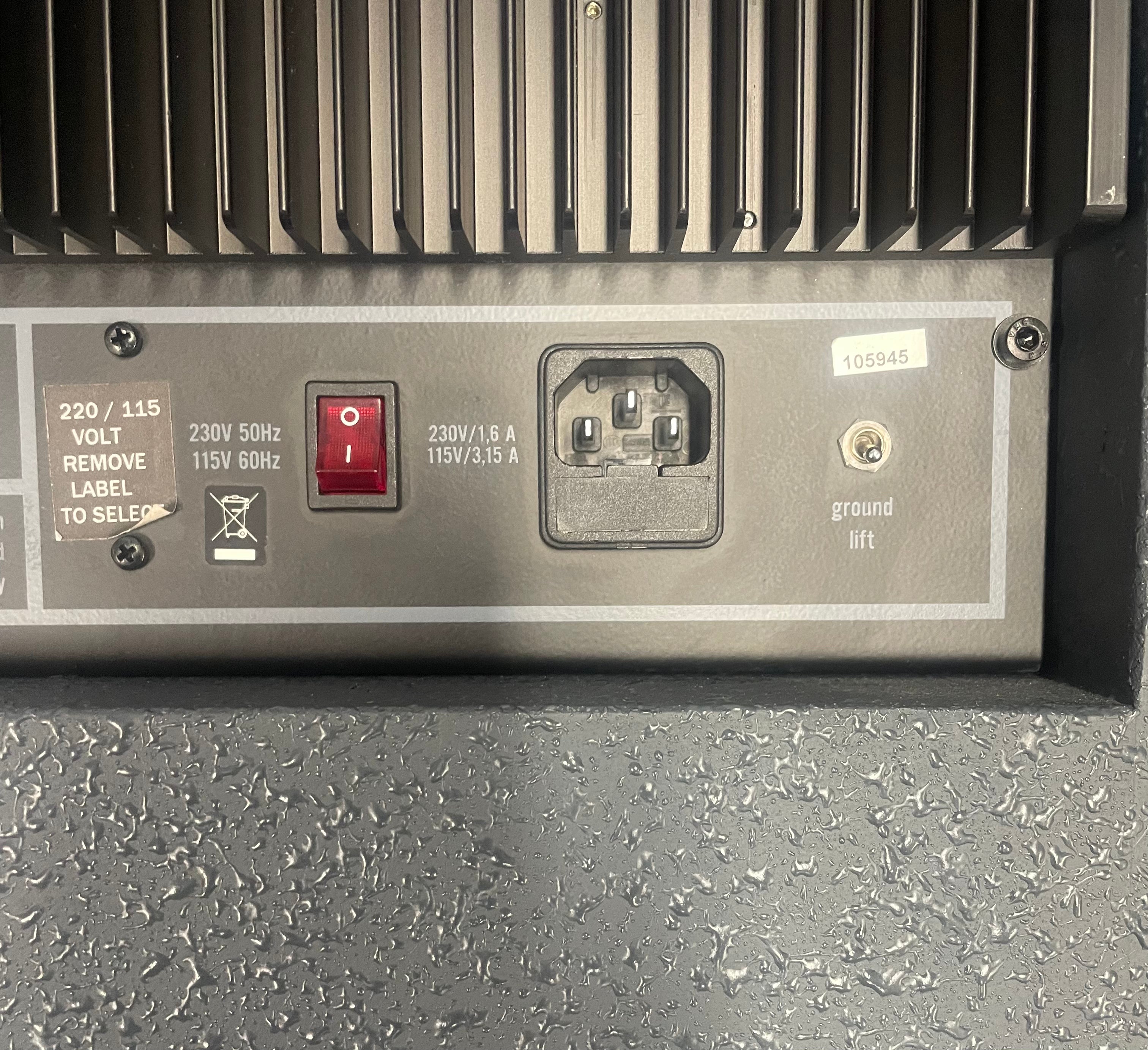 Schertler Unico Classic 200W Bi Amplified Acoustic Amp with Gigbag Pre-Owned