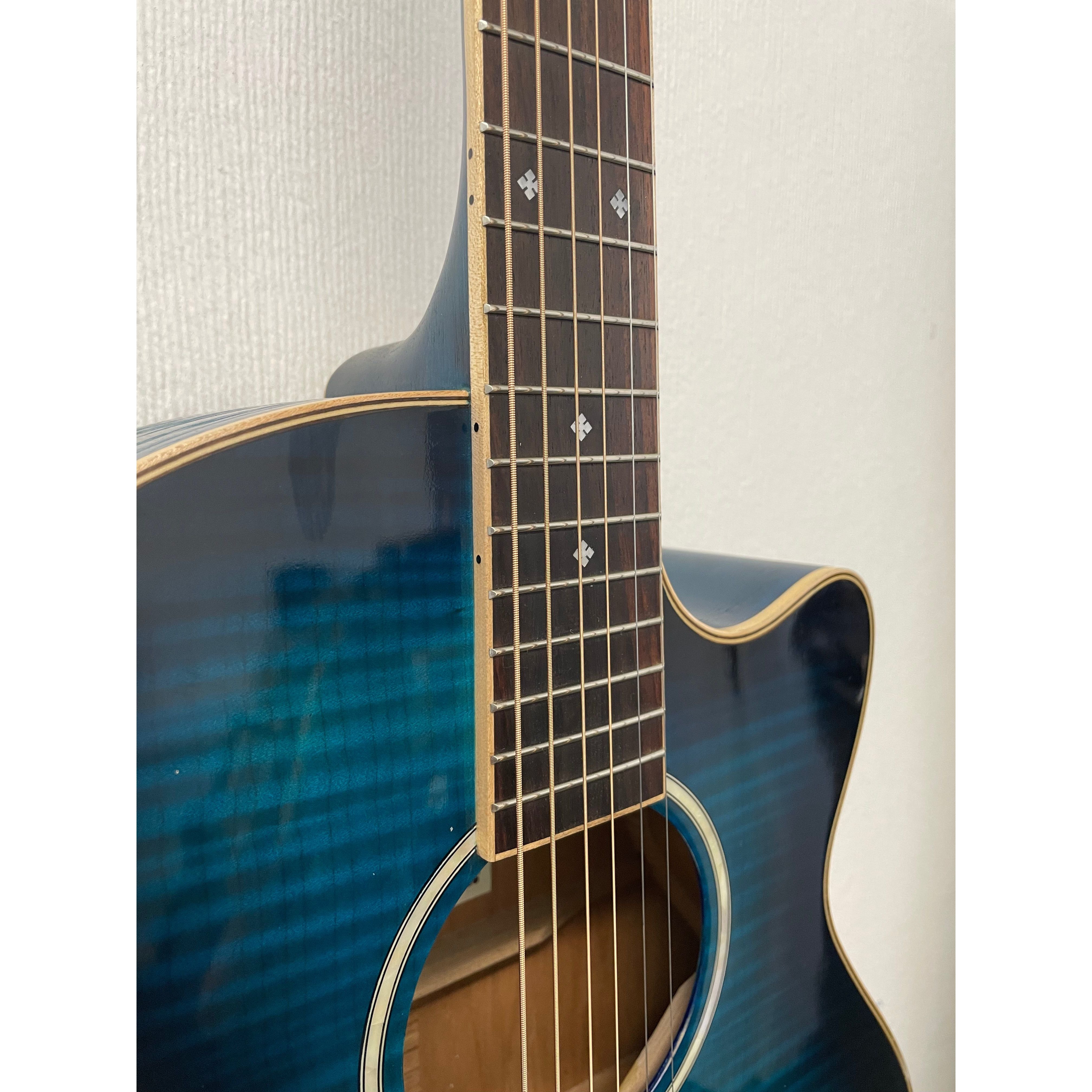 Aria Folk Size Electro Acoustic Guitar with Built in Effects FET-01FX SBL in Thru Blue with Original Gigbag Pre-Owned
