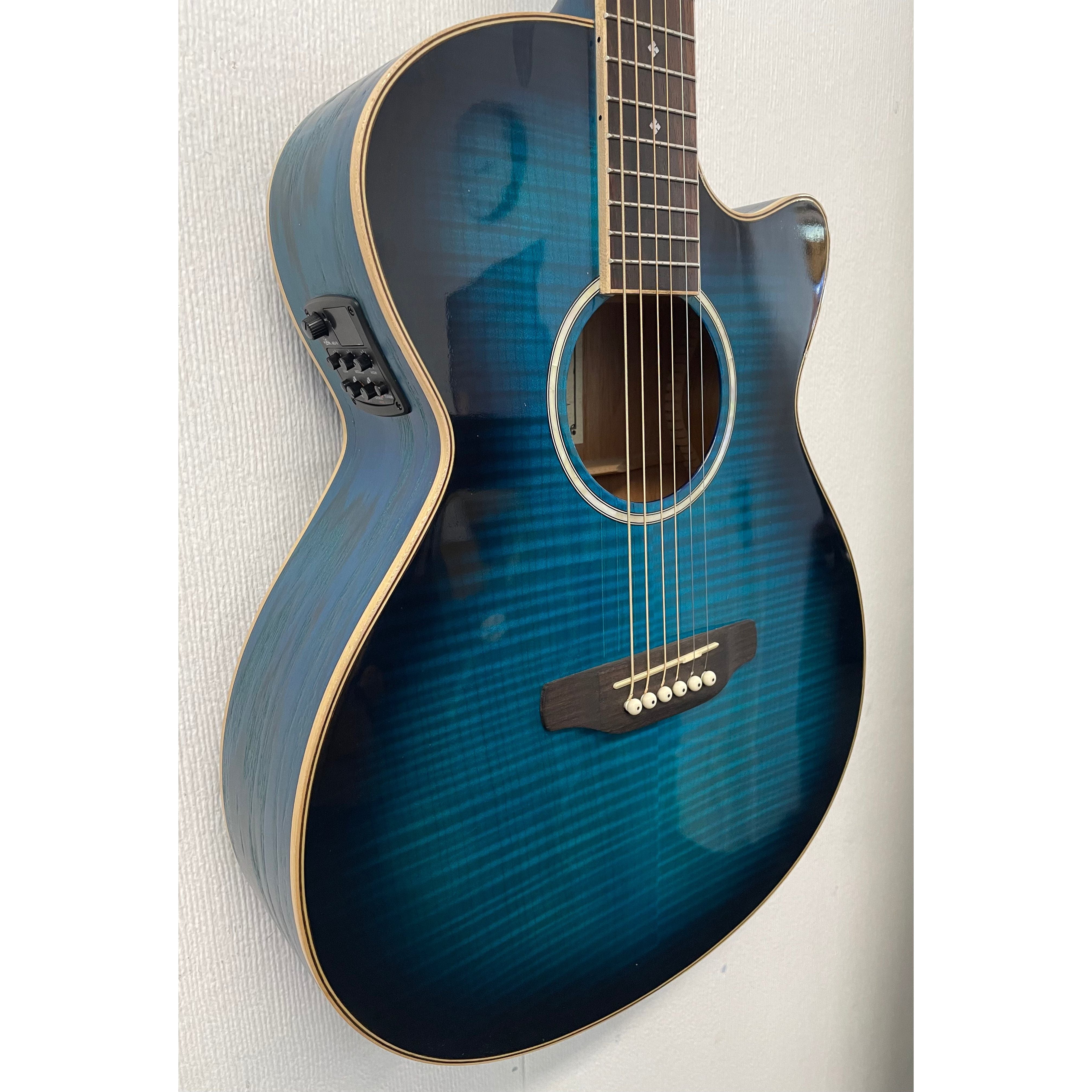 Aria Folk Size Electro Acoustic Guitar with Built in Effects FET-01FX SBL in Thru Blue with Original Gigbag Pre-Owned