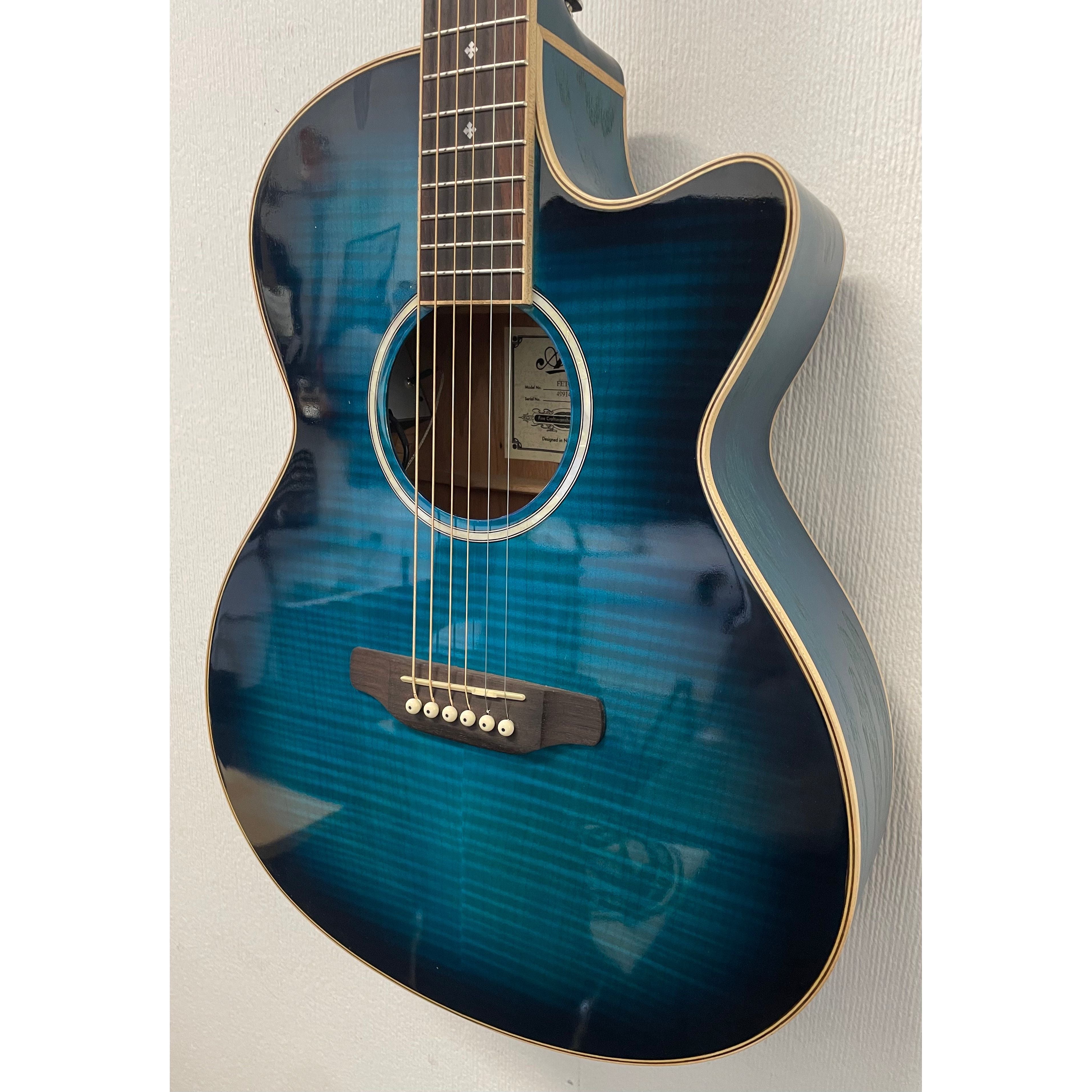 Aria Folk Size Electro Acoustic Guitar with Built in Effects FET-01FX SBL in Thru Blue with Original Gigbag Pre-Owned