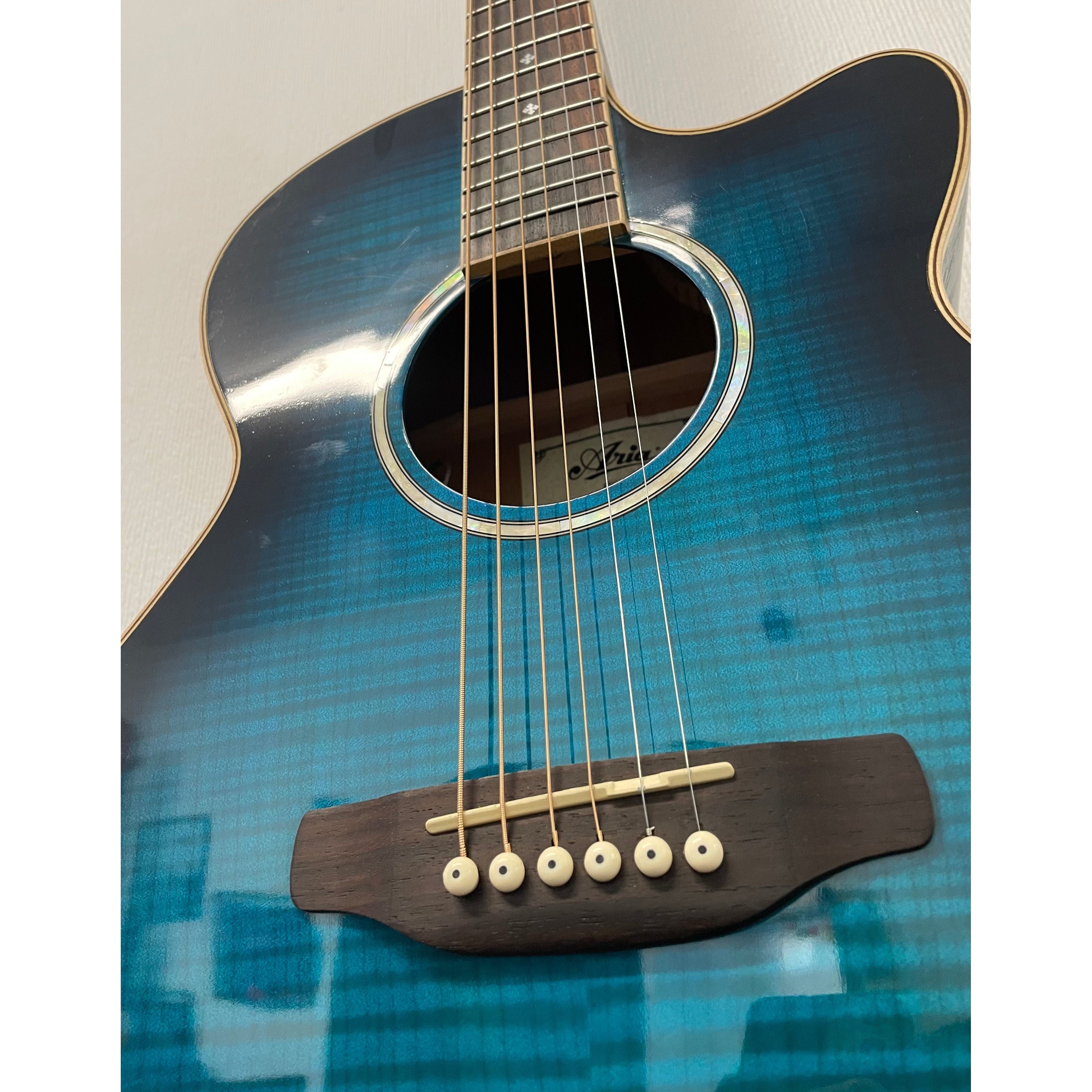 Aria Folk Size Electro Acoustic Guitar with Built in Effects FET-01FX SBL in Thru Blue with Original Gigbag Pre-Owned
