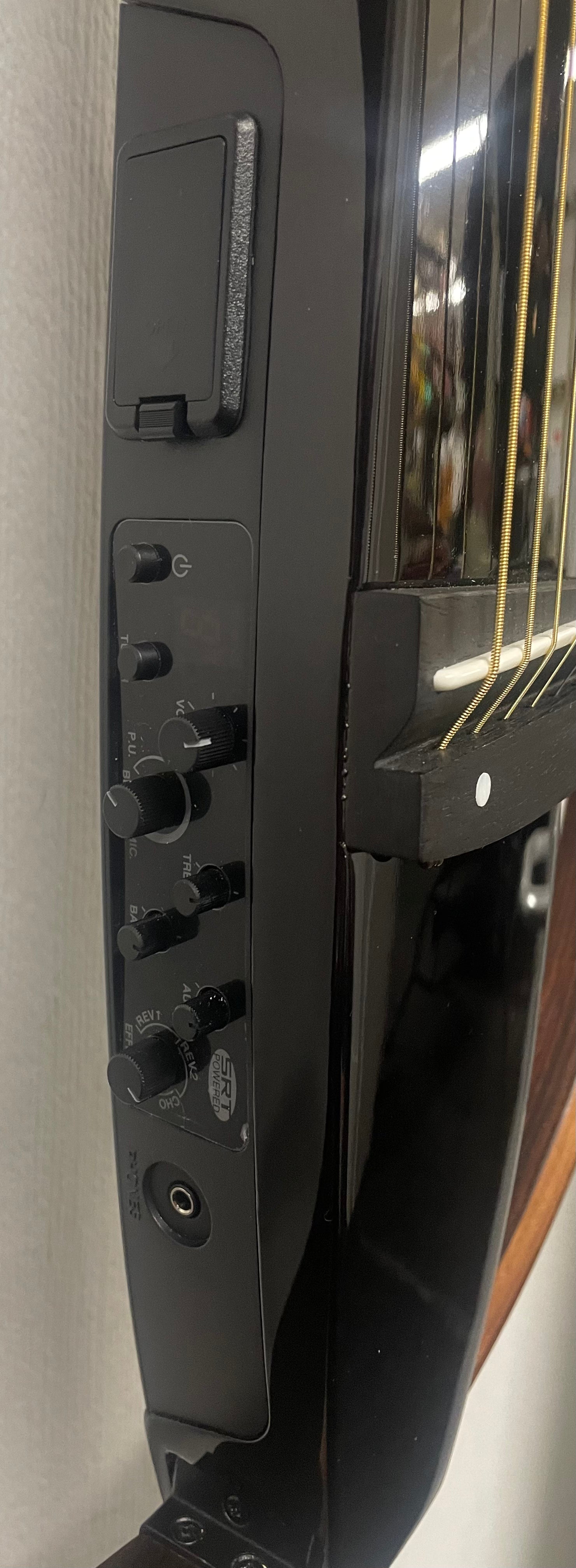 Yamaha SLG200 TBL Silent Guitar in Trans Black with Gigbag Pre-Owned