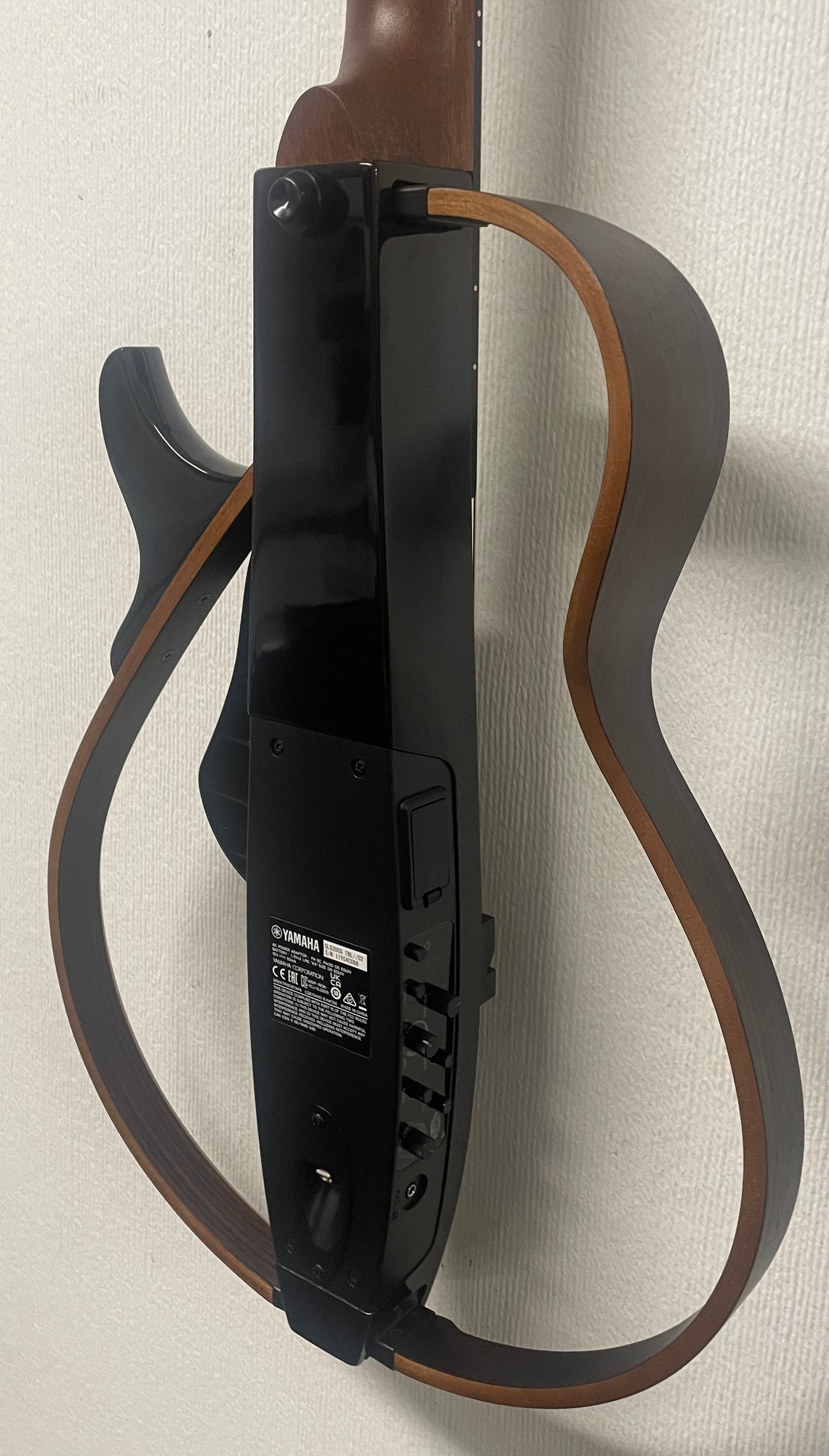 Yamaha SLG200 TBL Silent Guitar in Trans Black with Gigbag Pre-Owned