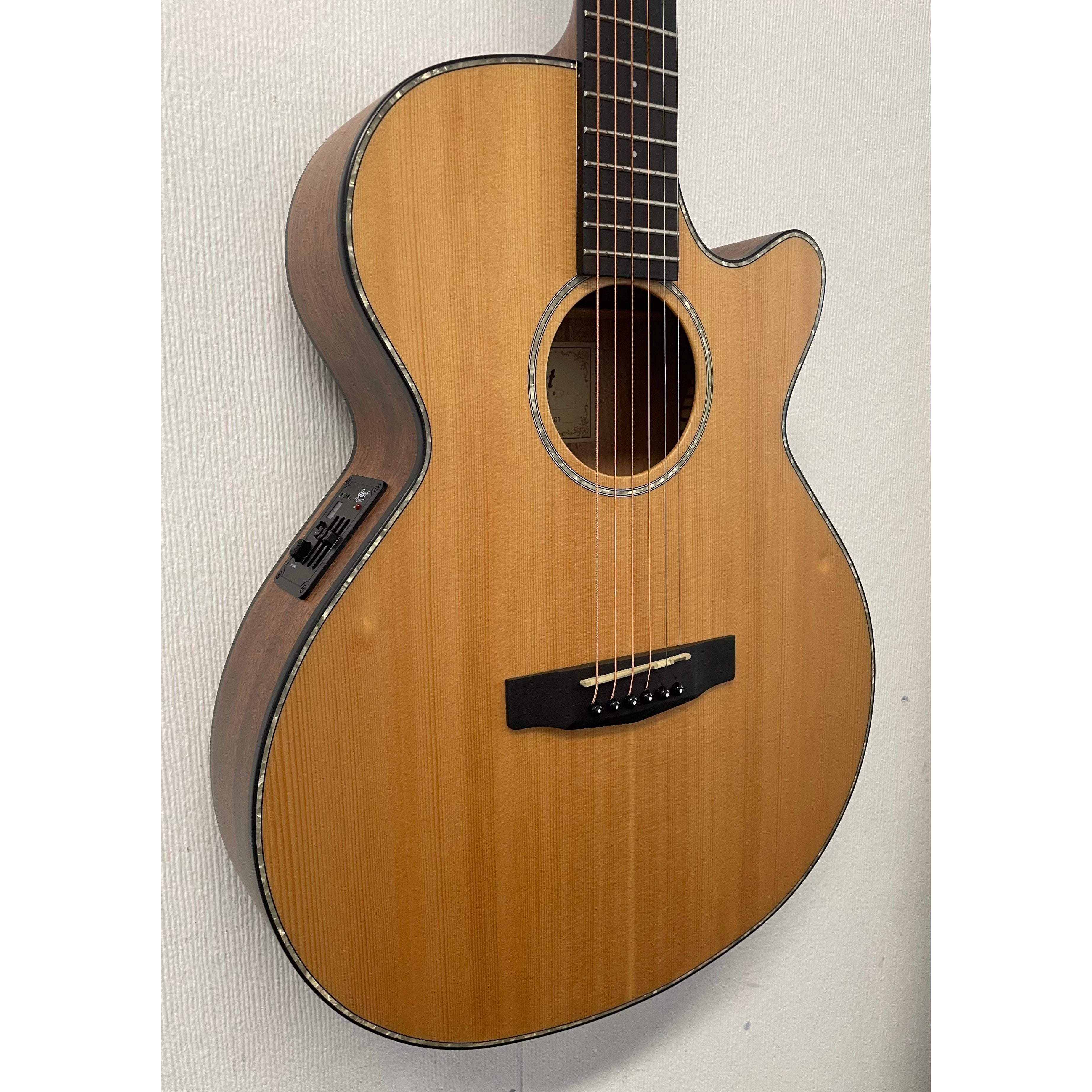 Cort Electro Acoustic Slimline Guitar SFX E NS in Natural Satin Finish Pre-Owned